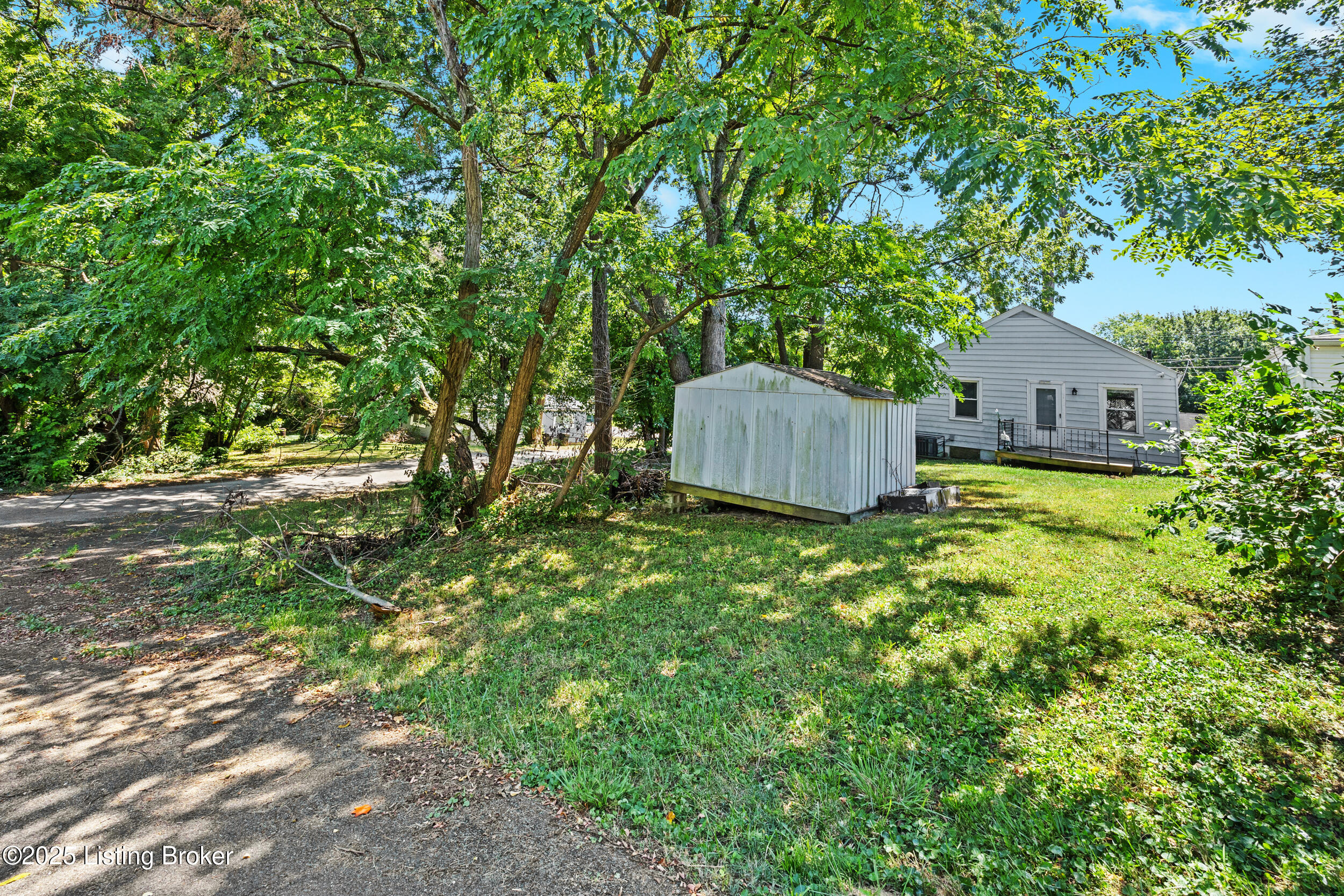 1603 Haskin Ave