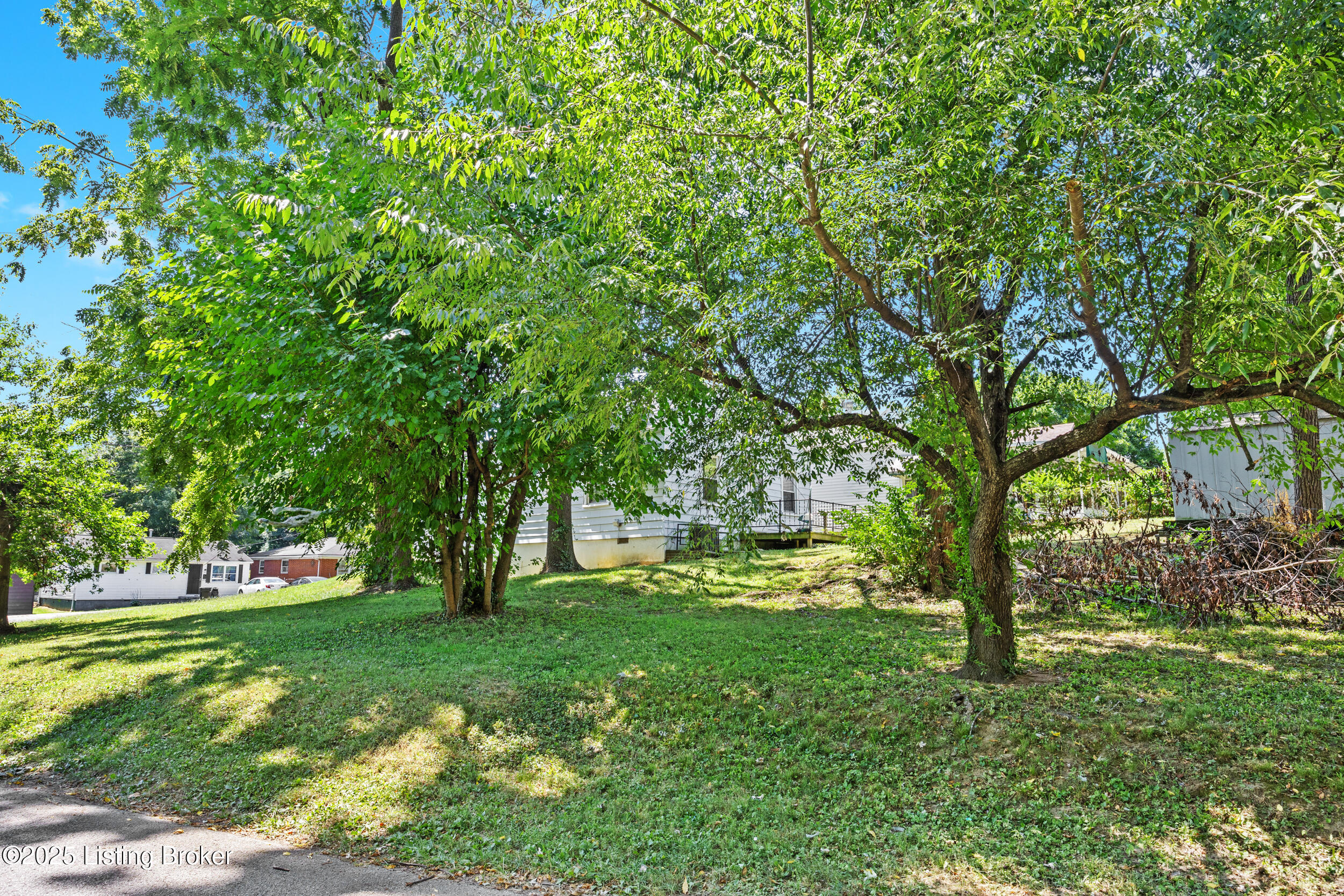 1603 Haskin Ave