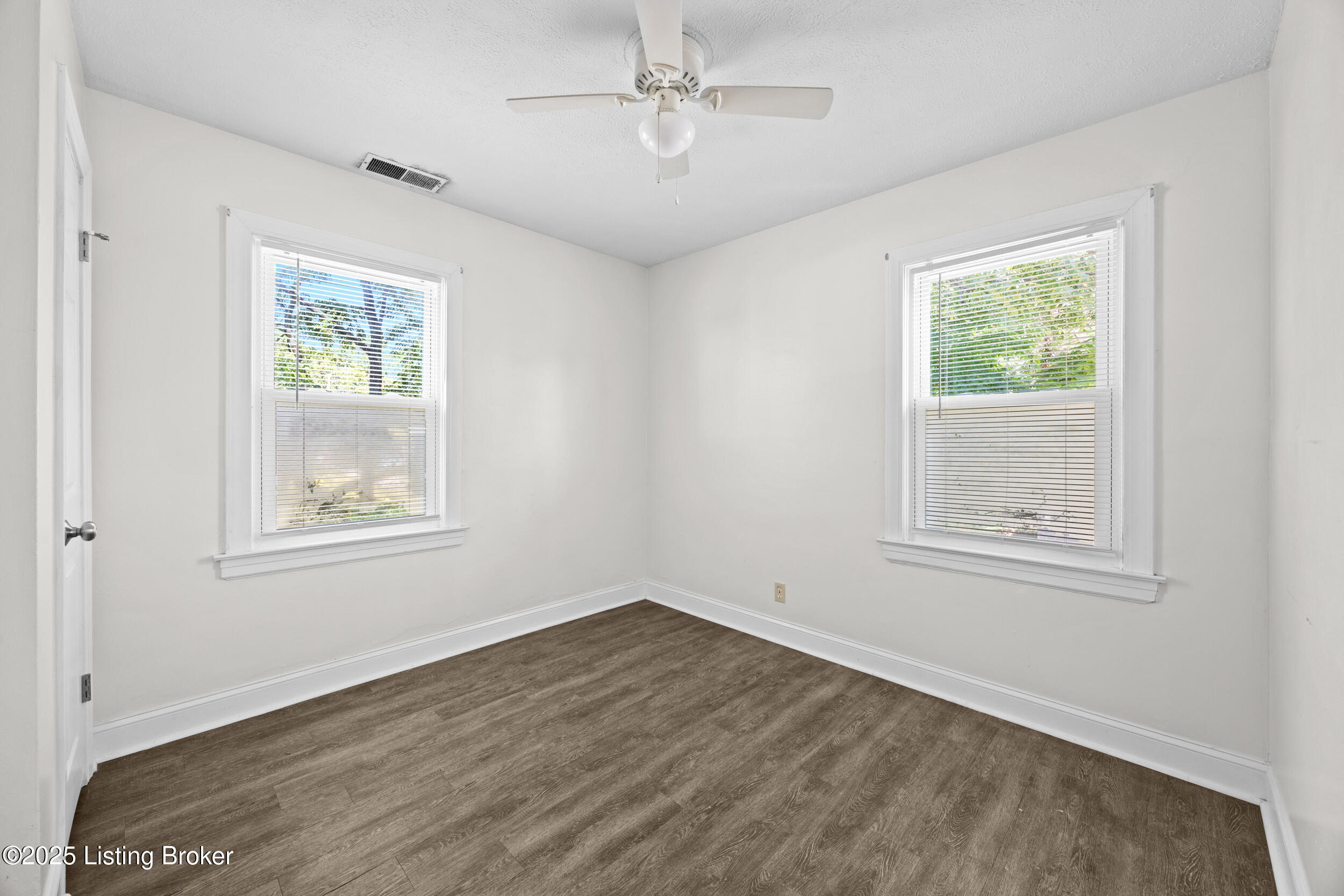 1603 Haskin Ave
