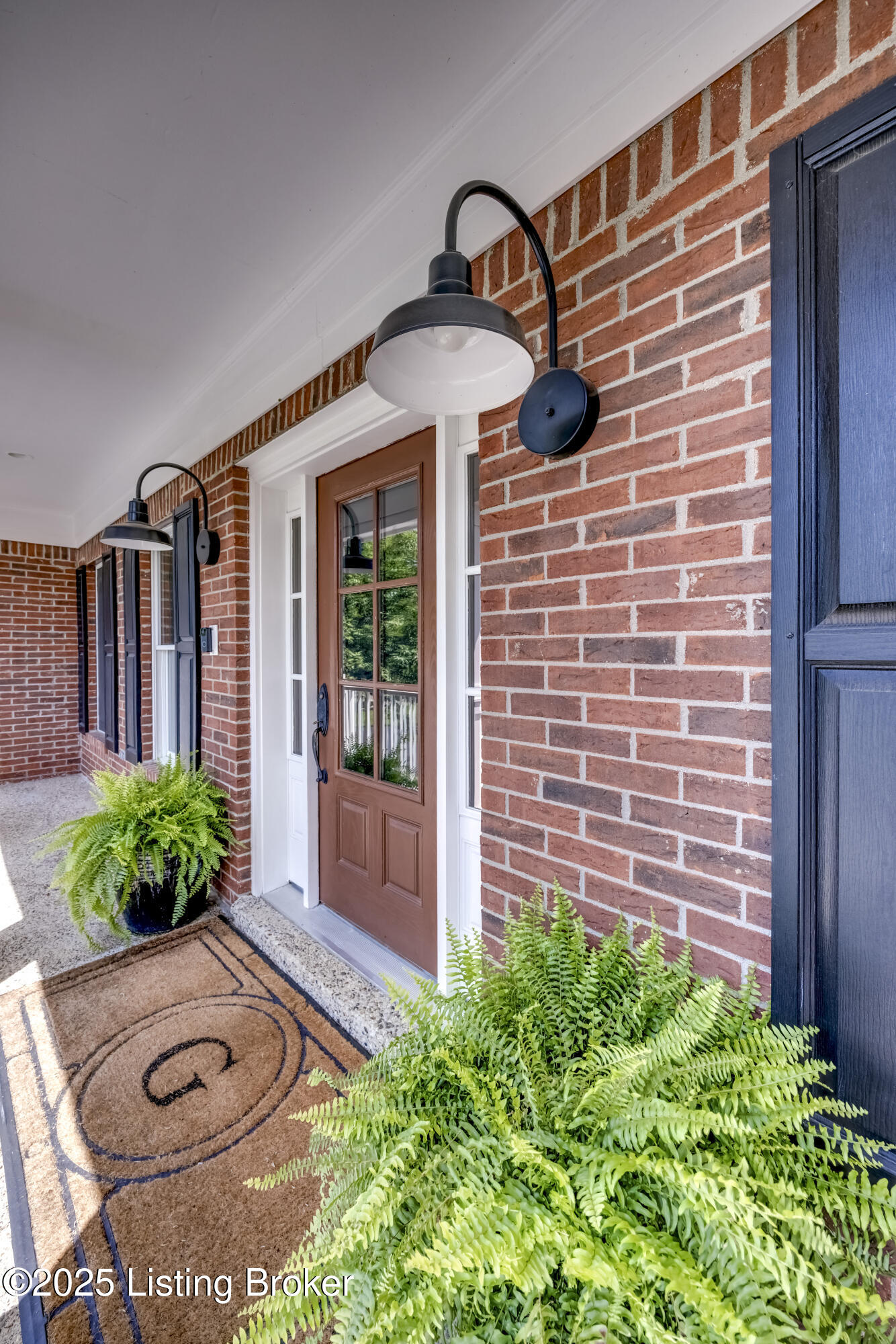 3617 Red Oak Dr, La Grange