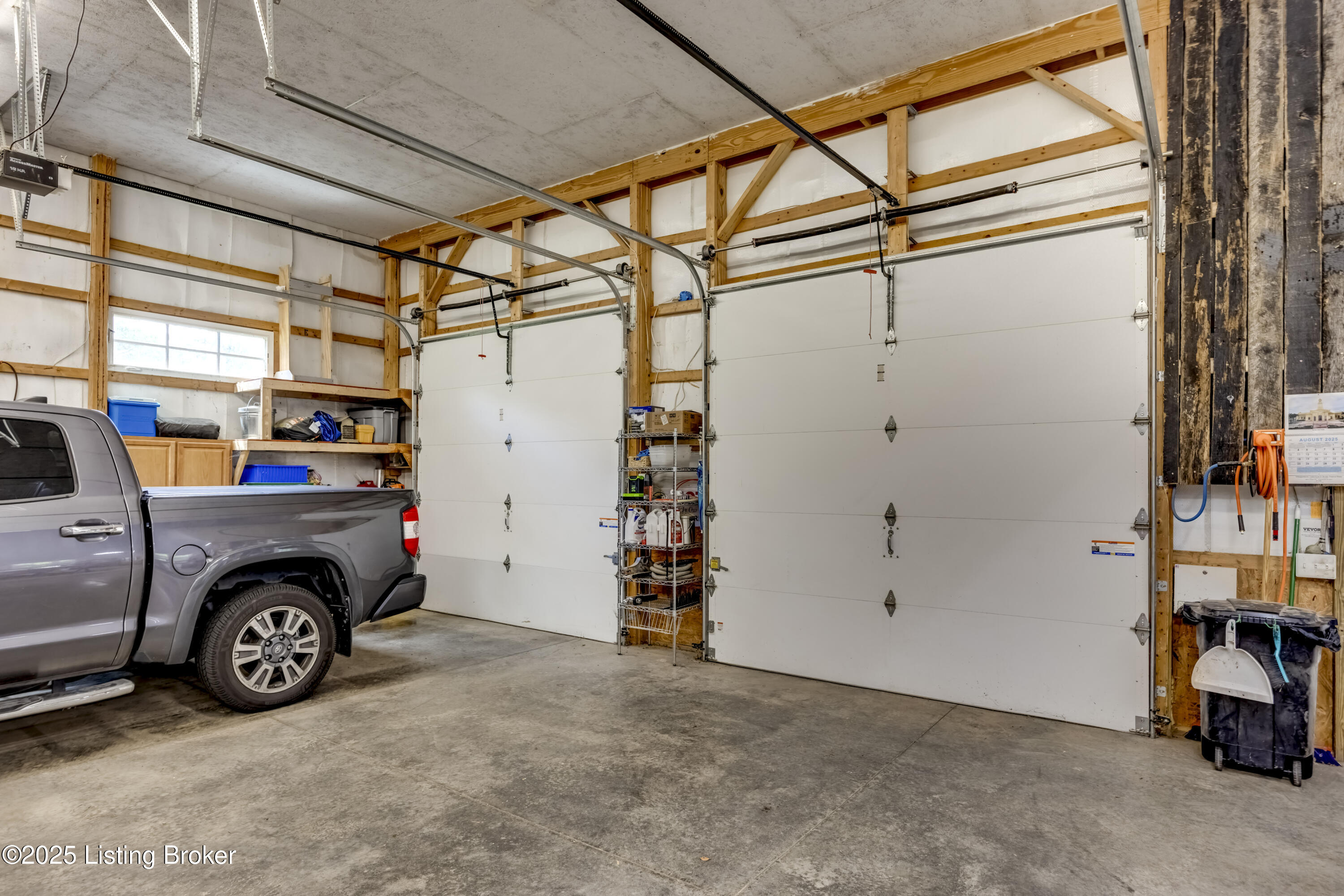 3617 Red Oak Dr, La Grange