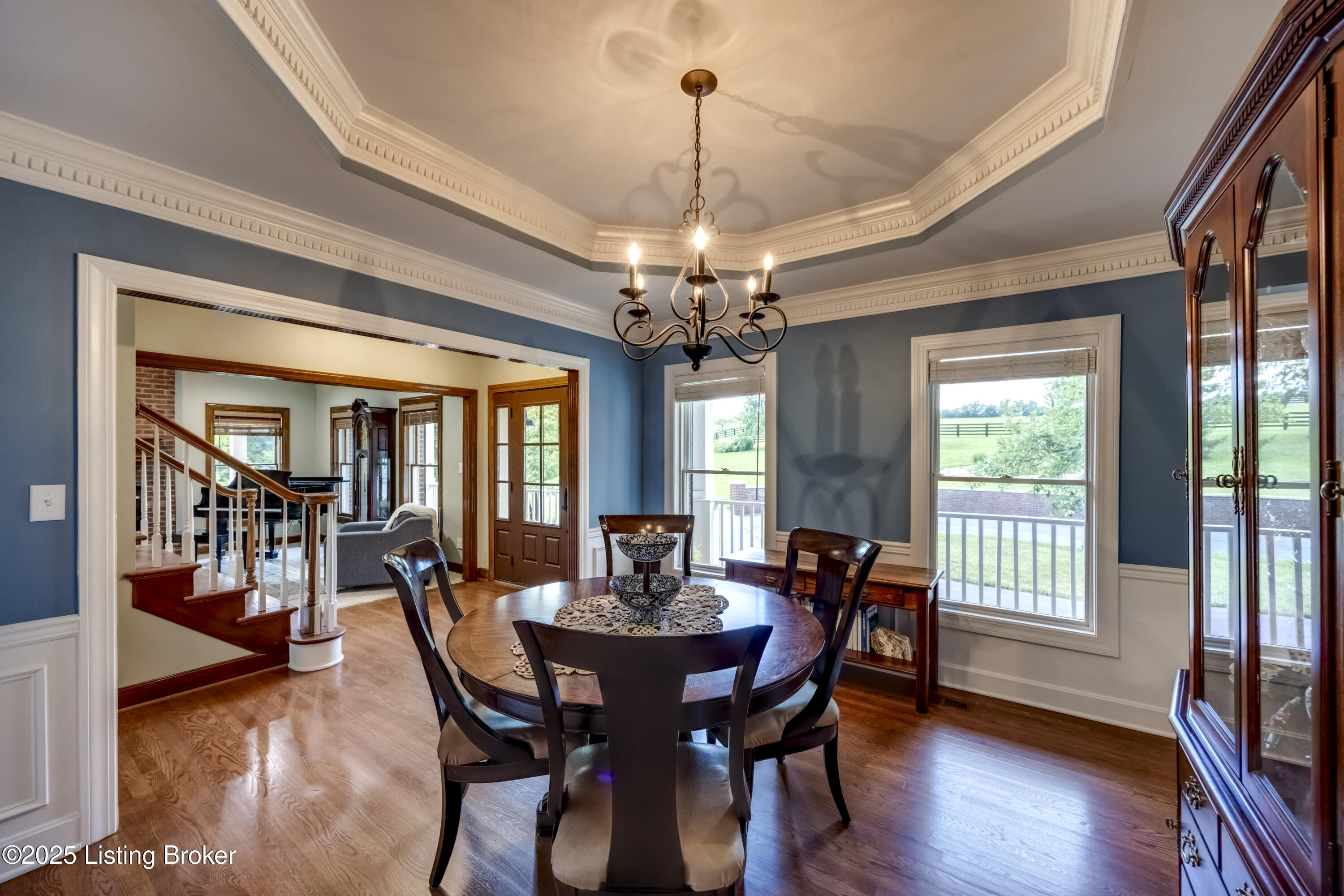 3617 Red Oak Dr, La Grange