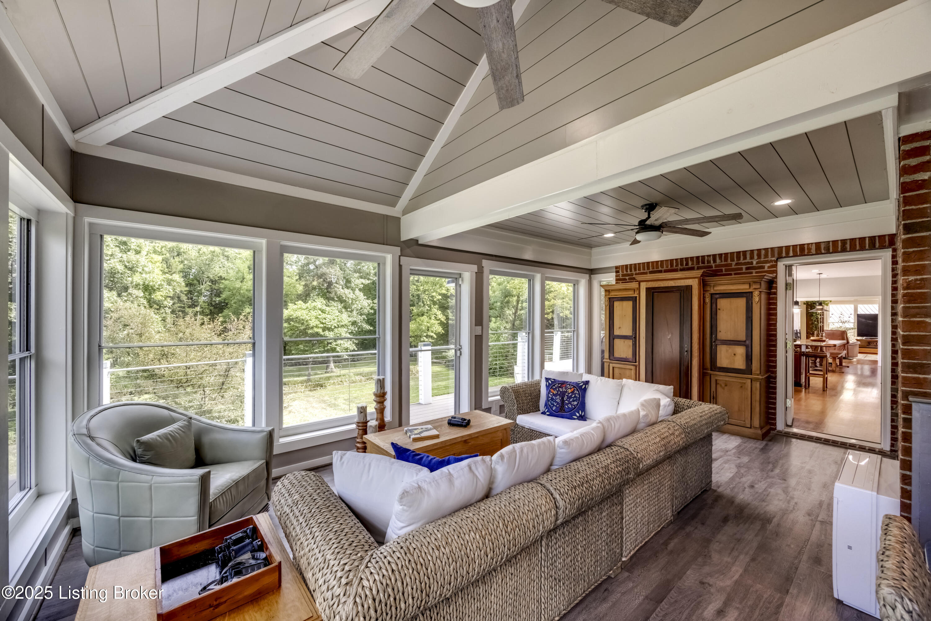 3617 Red Oak Dr, La Grange