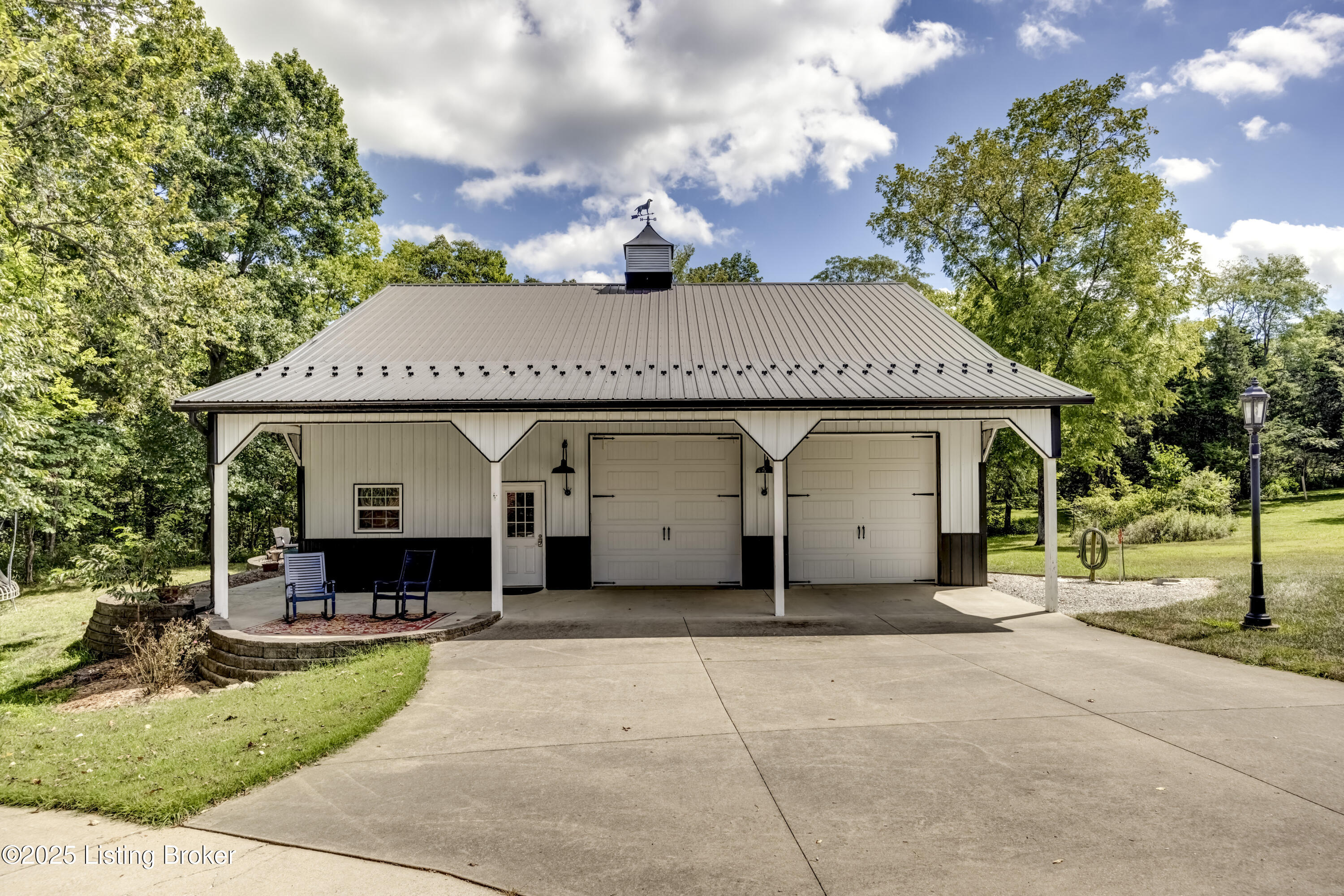 3617 Red Oak Dr, La Grange