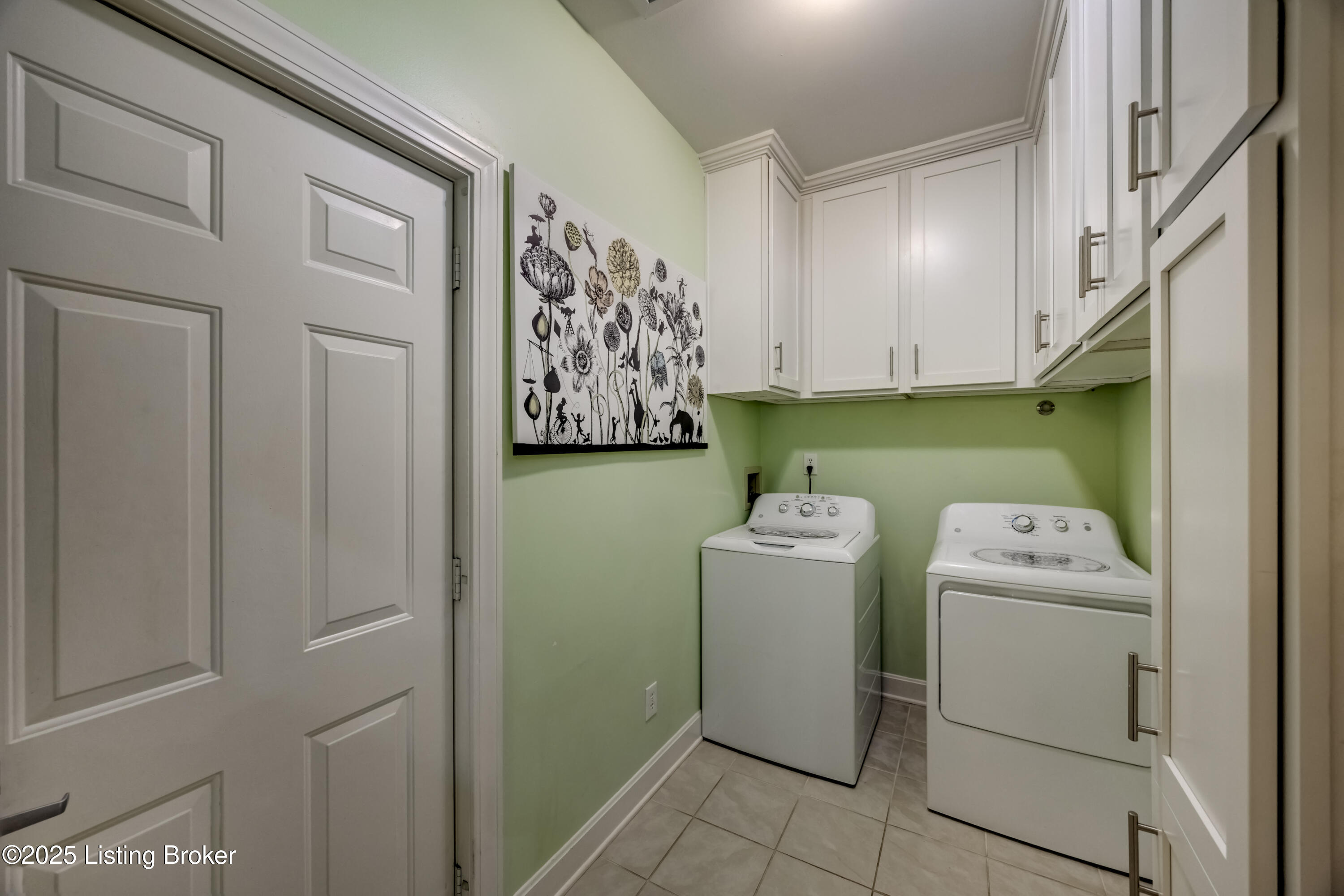 3617 Red Oak Dr, La Grange