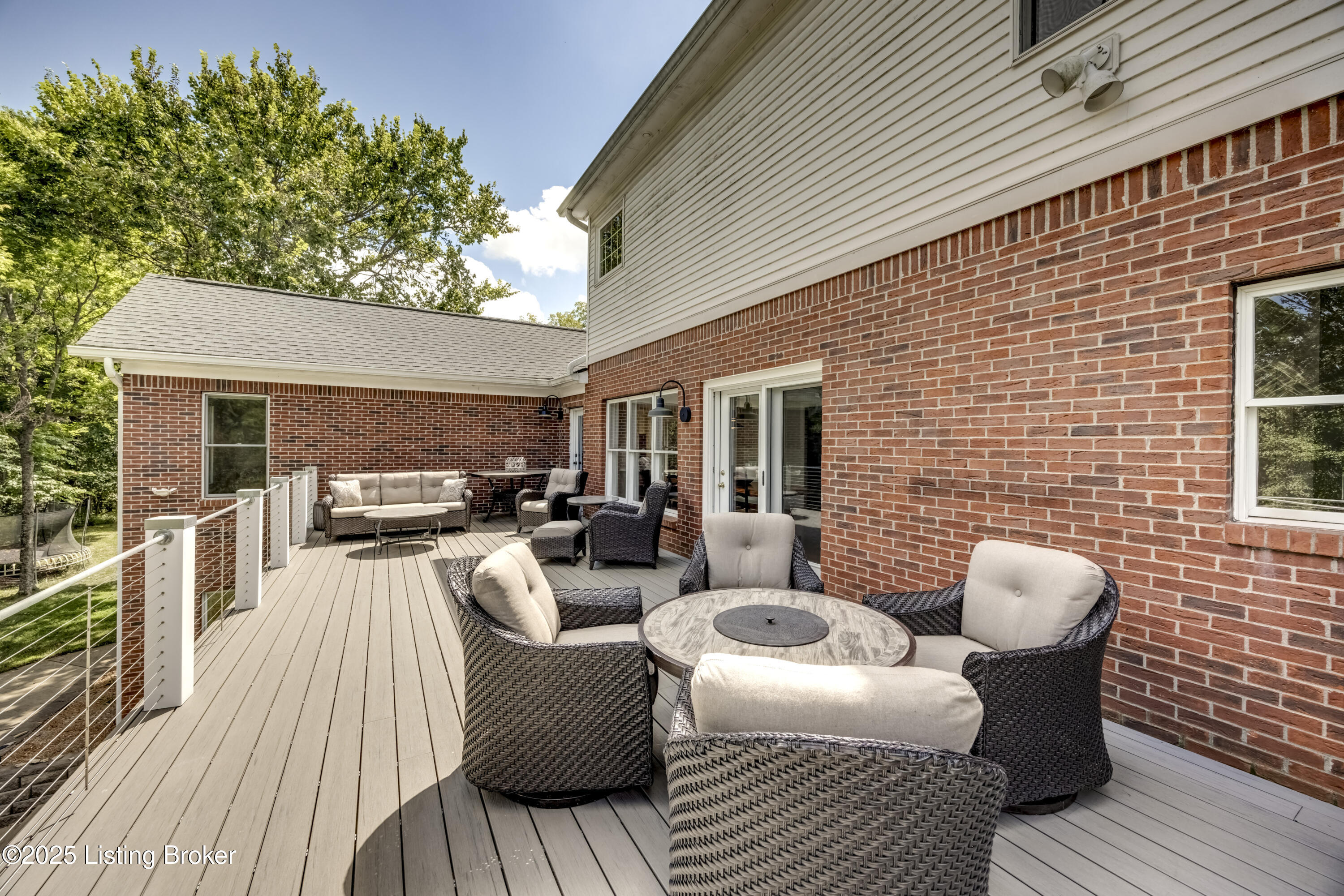 3617 Red Oak Dr, La Grange