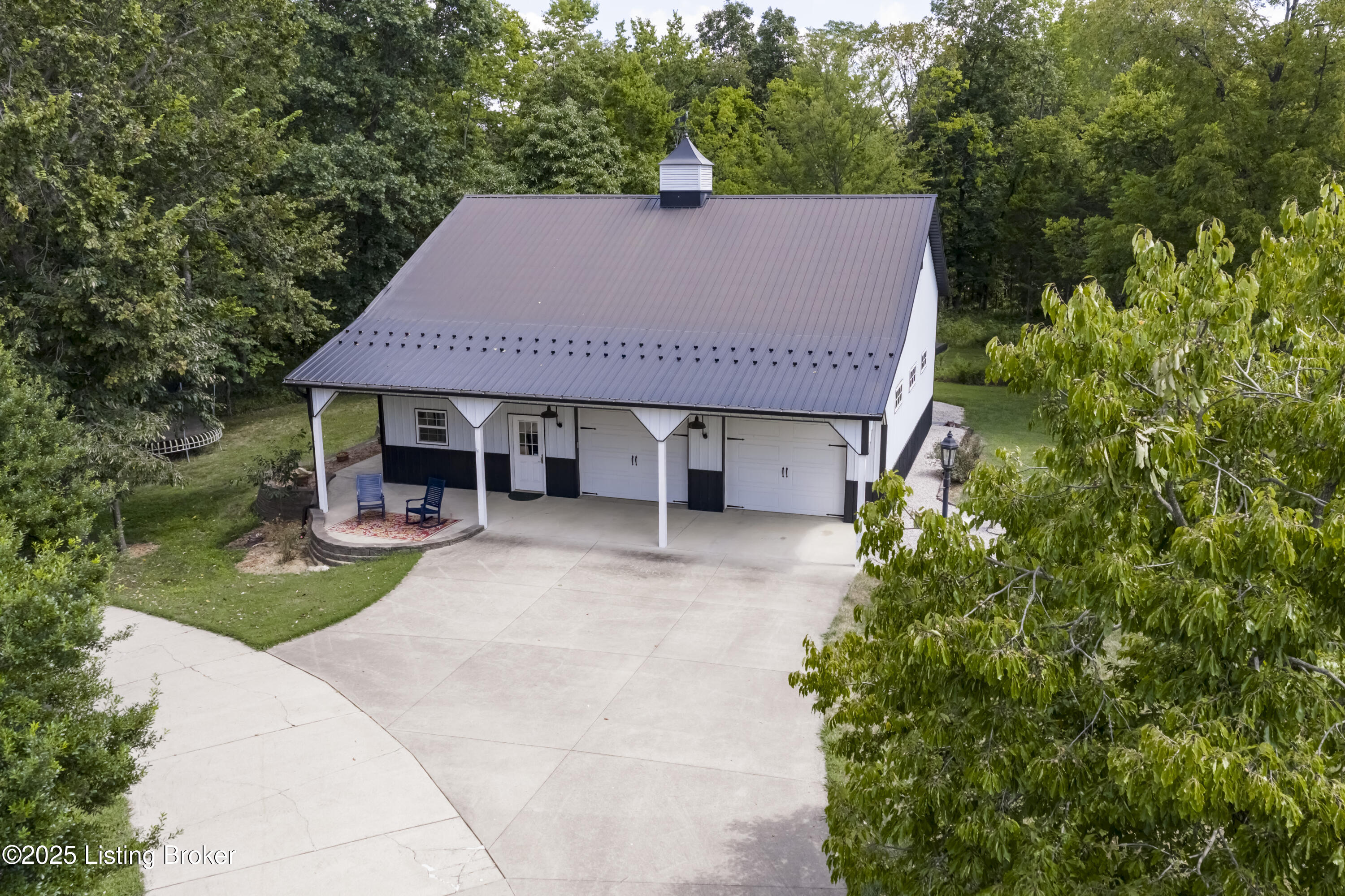 3617 Red Oak Dr, La Grange