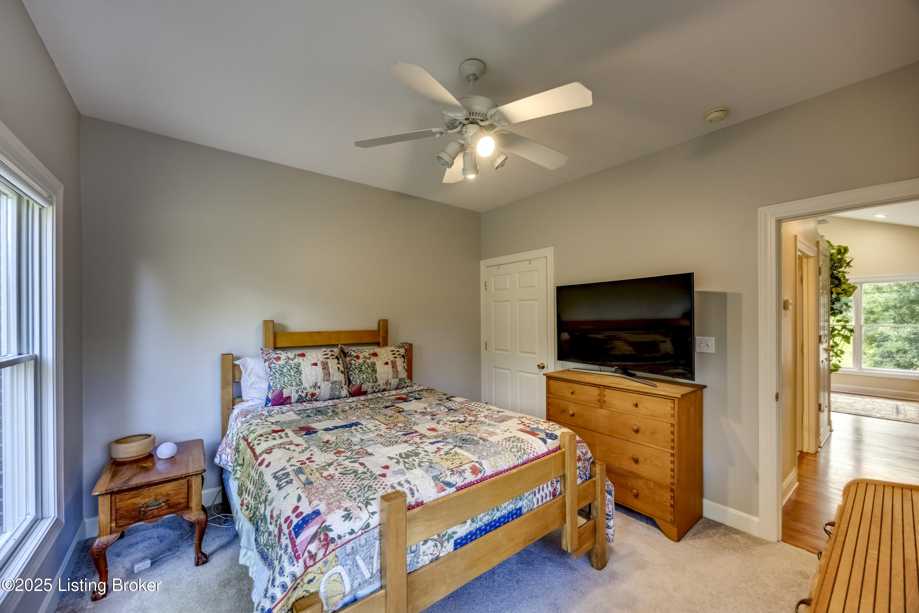 3617 Red Oak Dr, La Grange