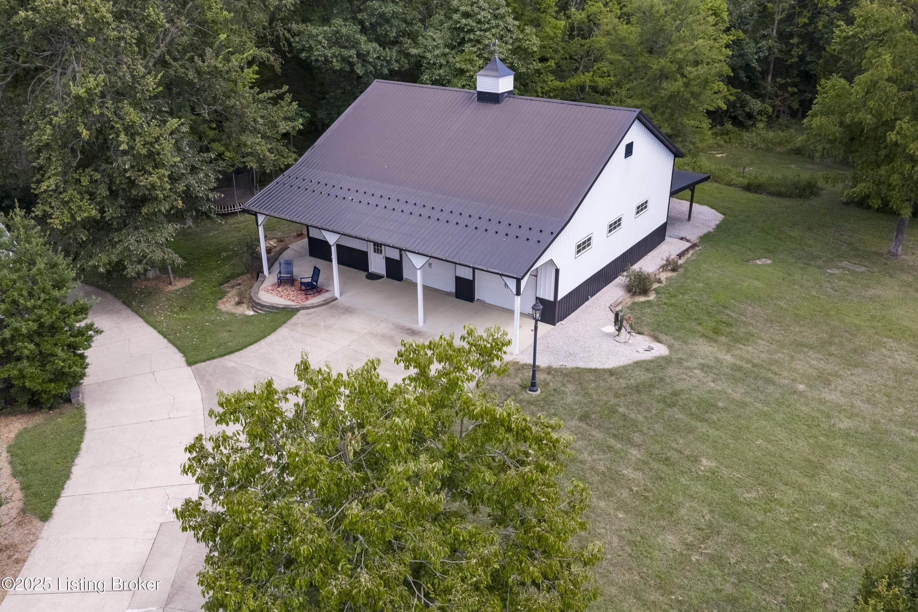 3617 Red Oak Dr, La Grange