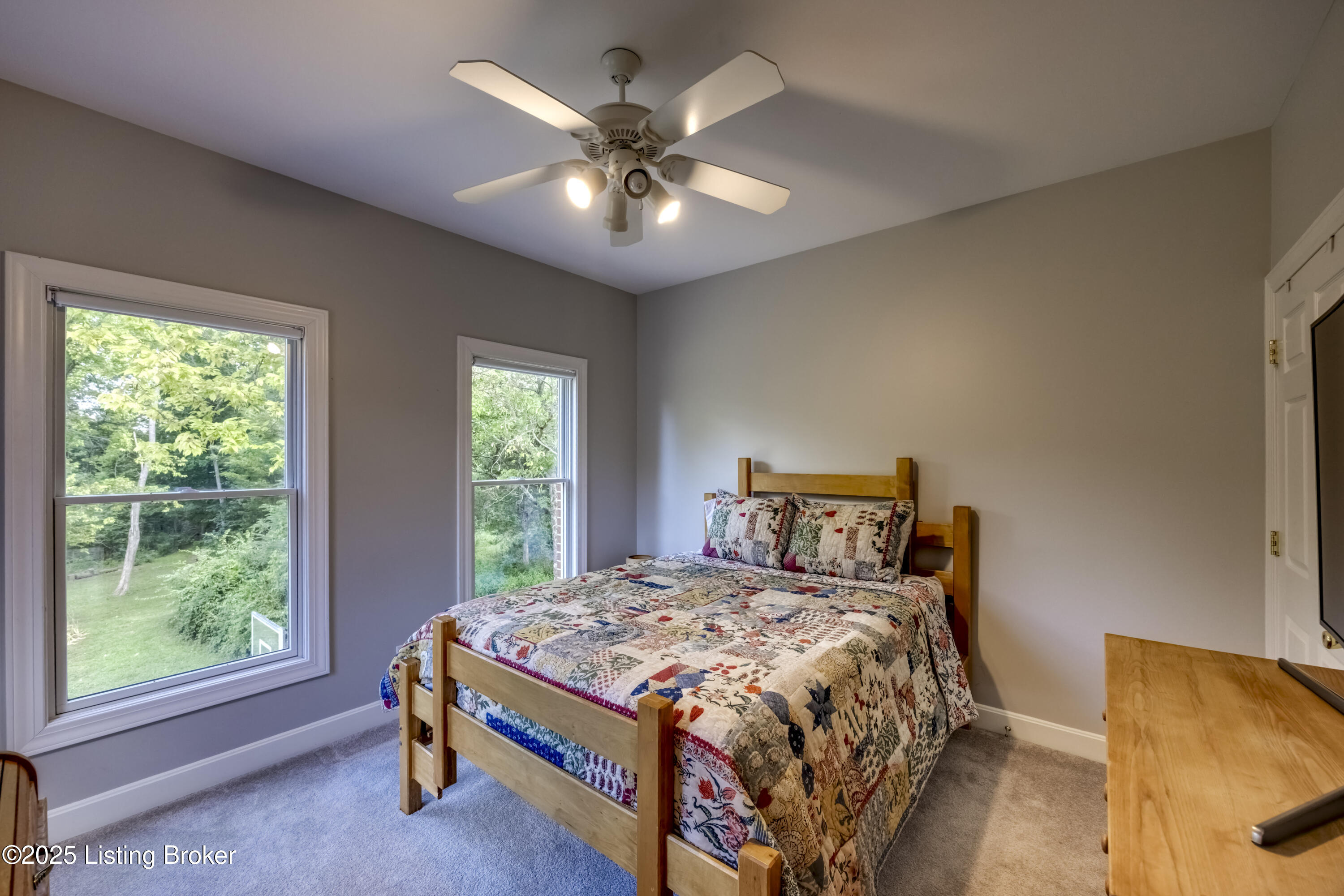 3617 Red Oak Dr, La Grange