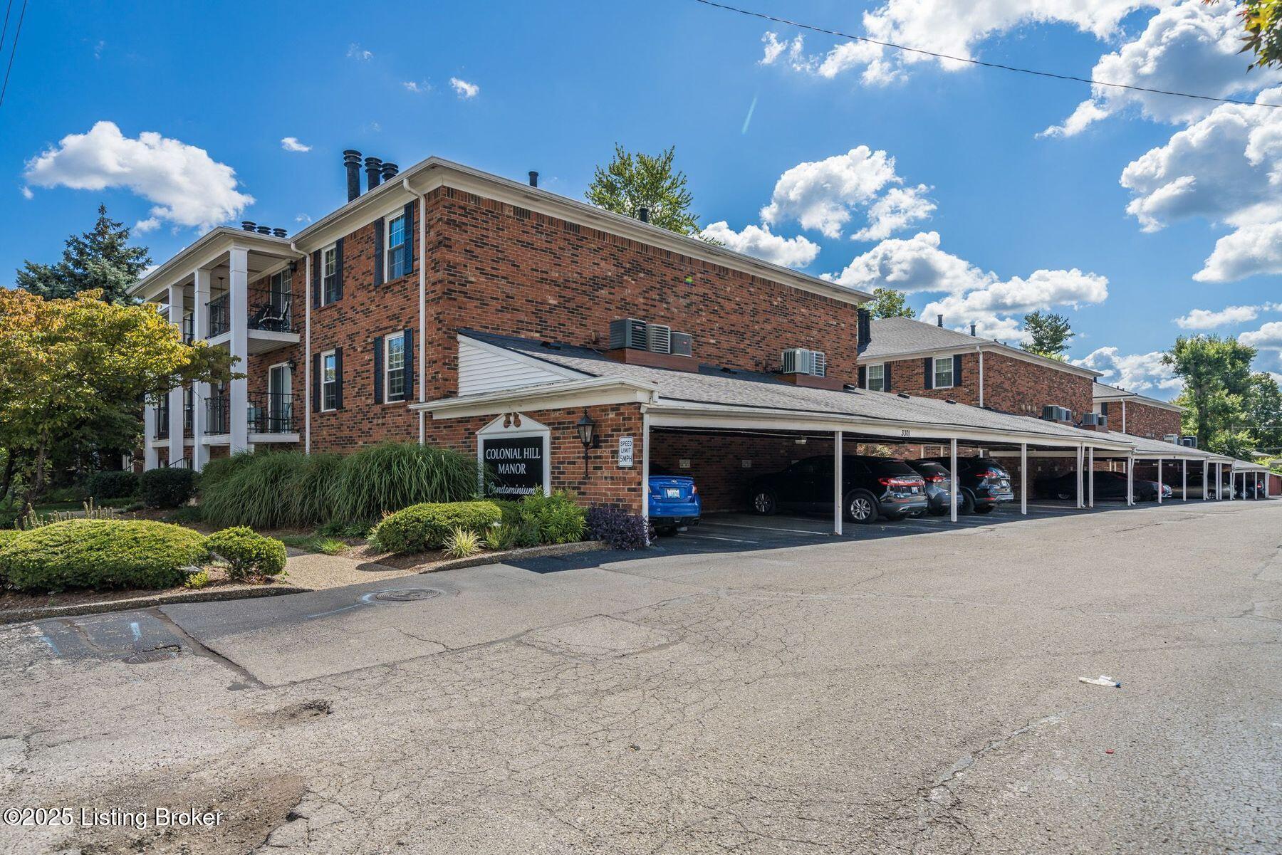 3301 Colonial Manor Cir UNIT 2B