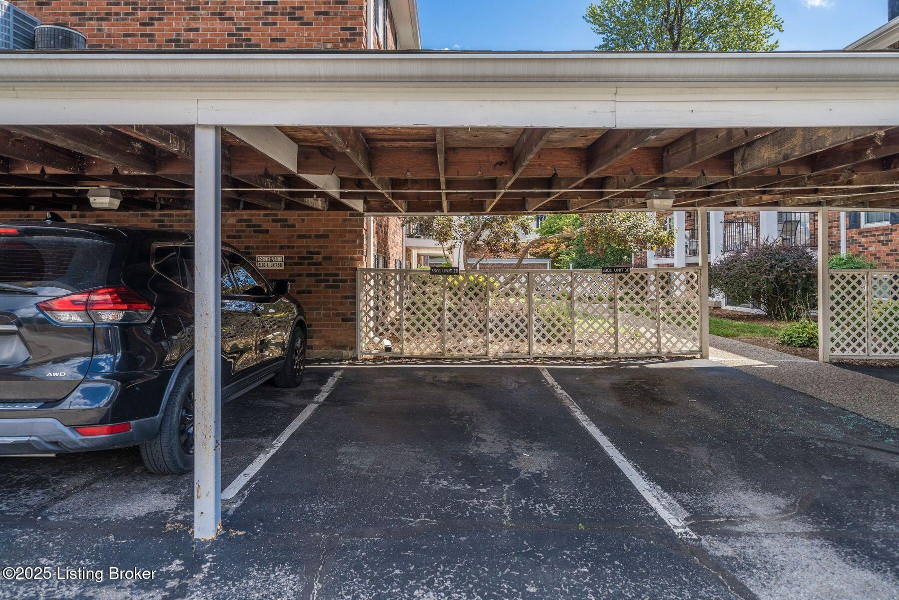 3301 Colonial Manor Cir UNIT 2B
