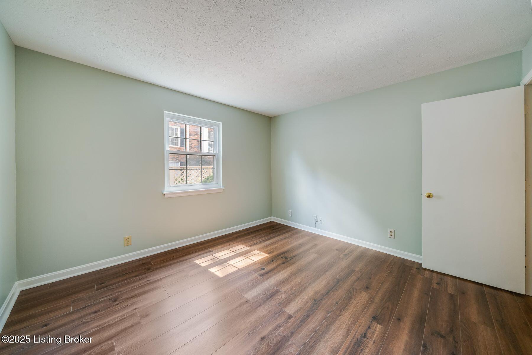 3301 Colonial Manor Cir UNIT 2B