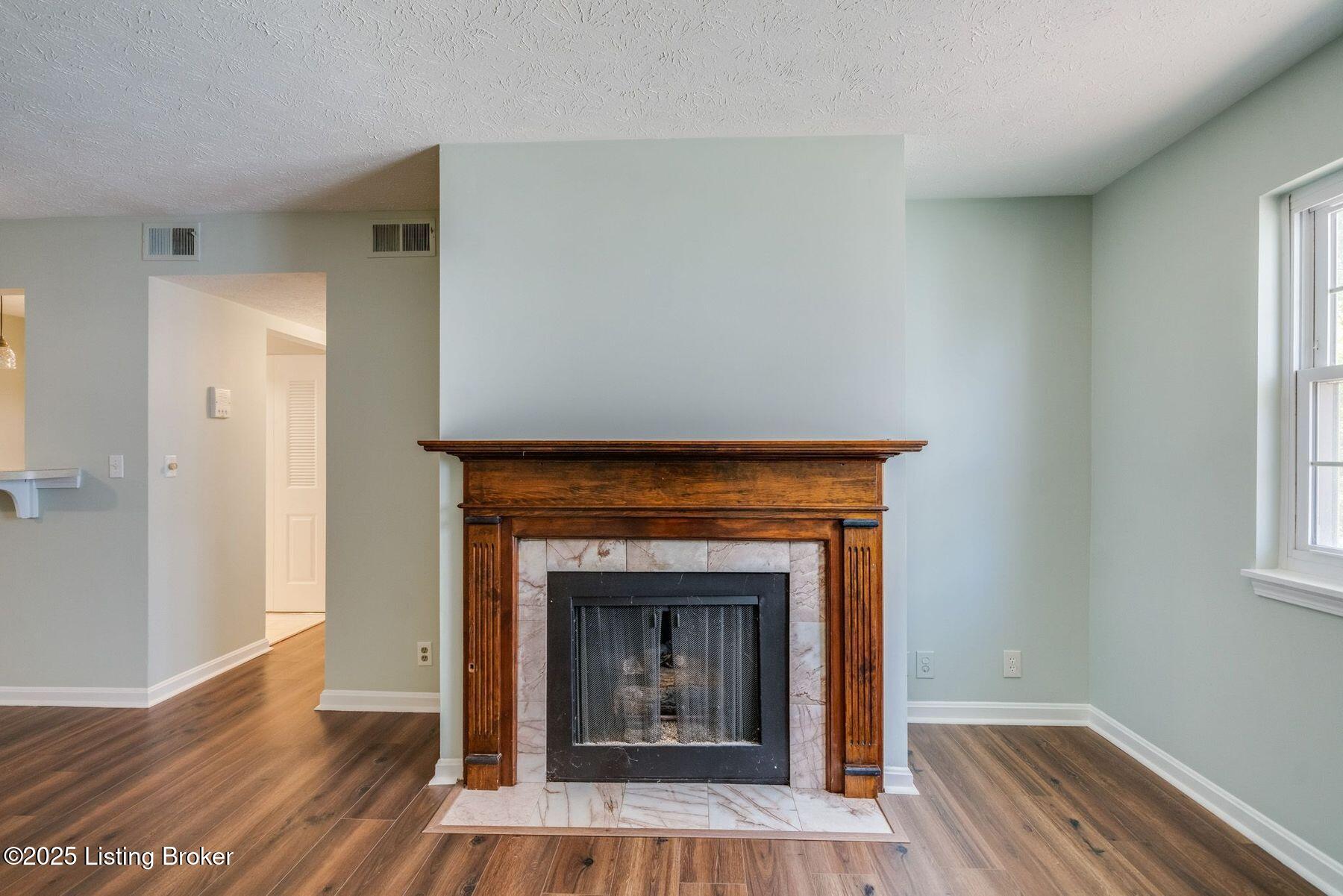 3301 Colonial Manor Cir UNIT 2B