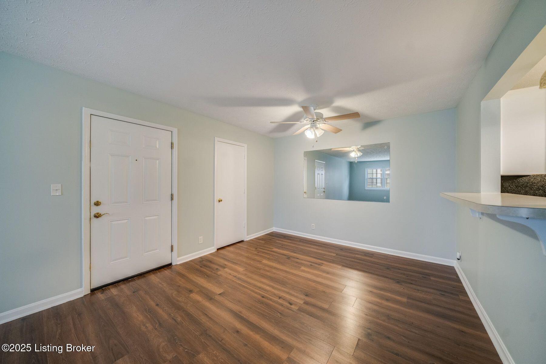 3301 Colonial Manor Cir UNIT 2B