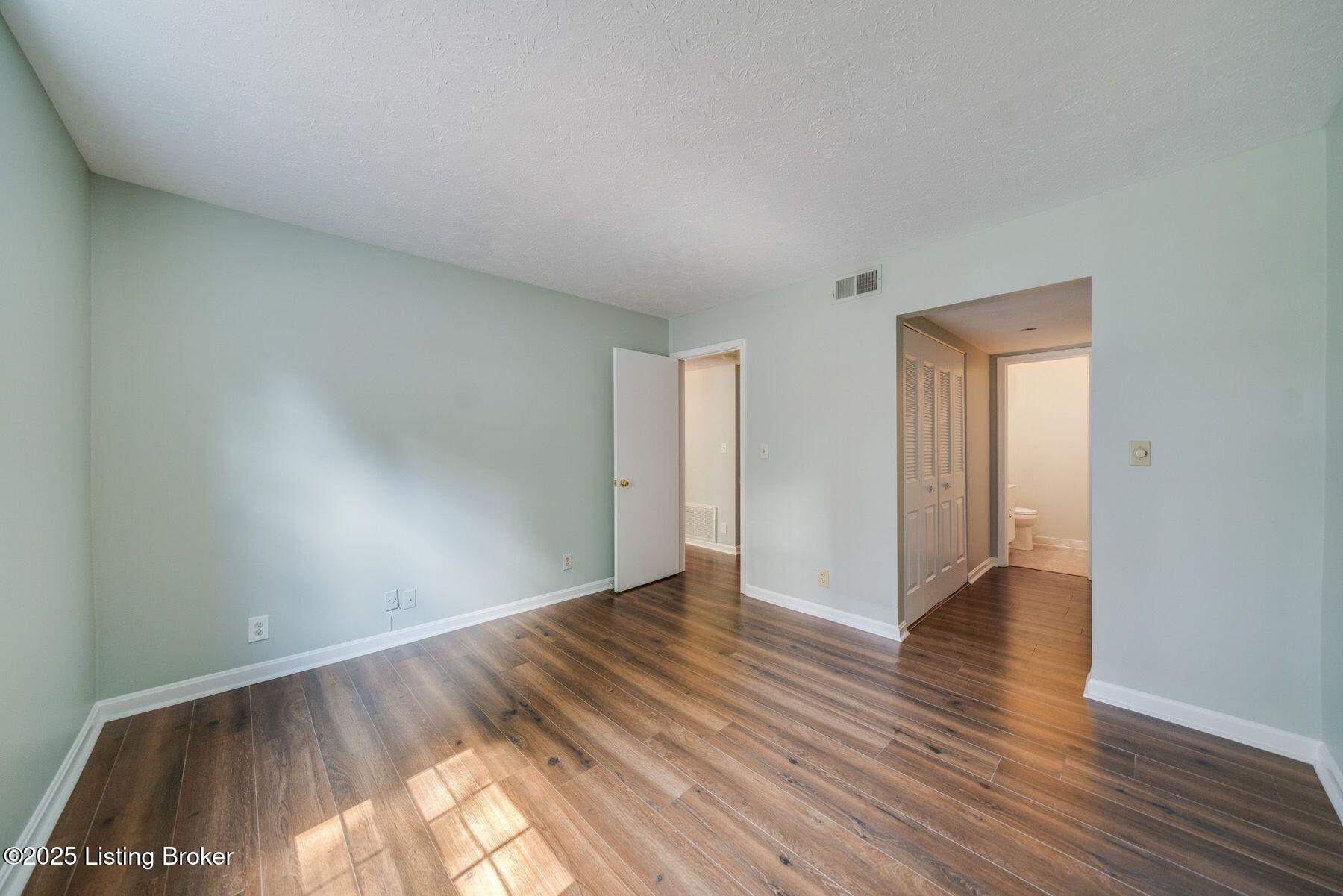 3301 Colonial Manor Cir UNIT 2B