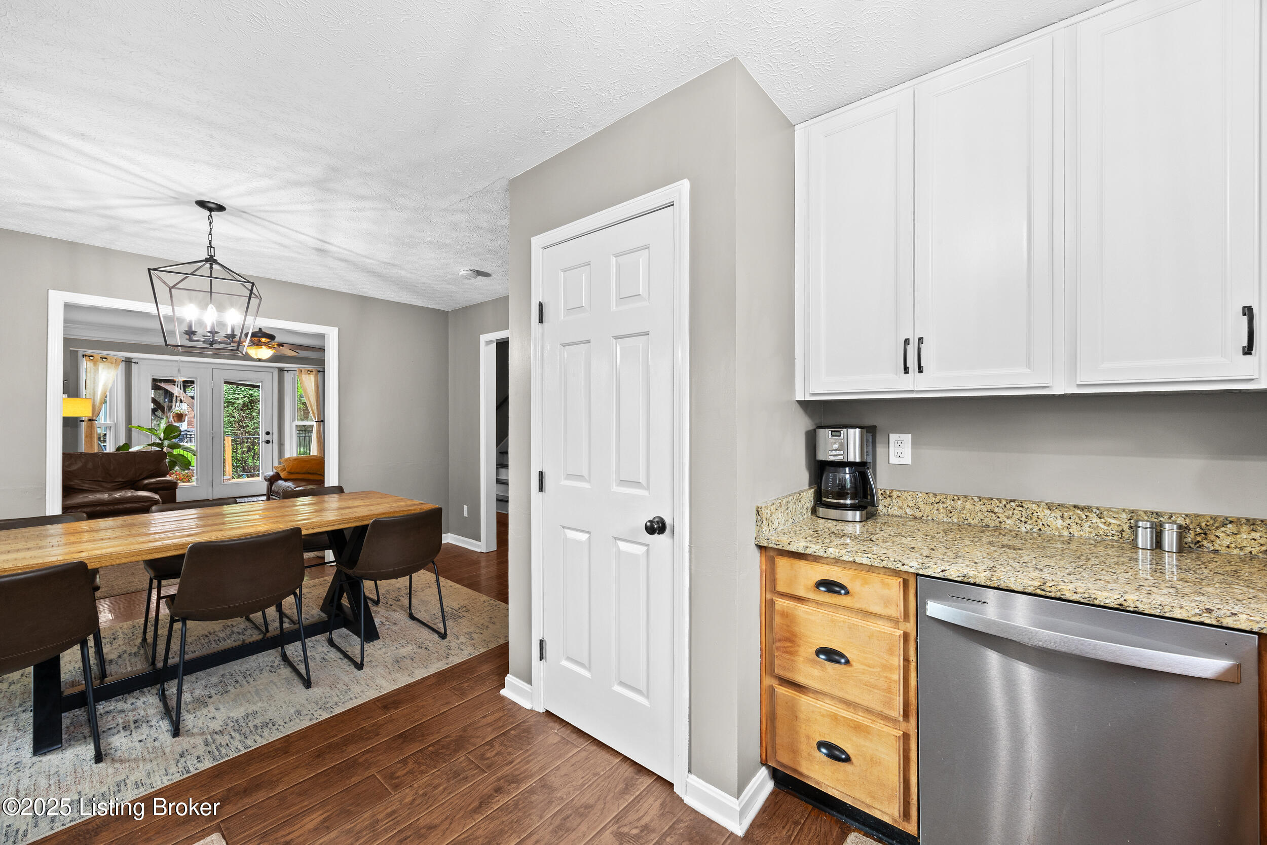 7603 Garden View Ct