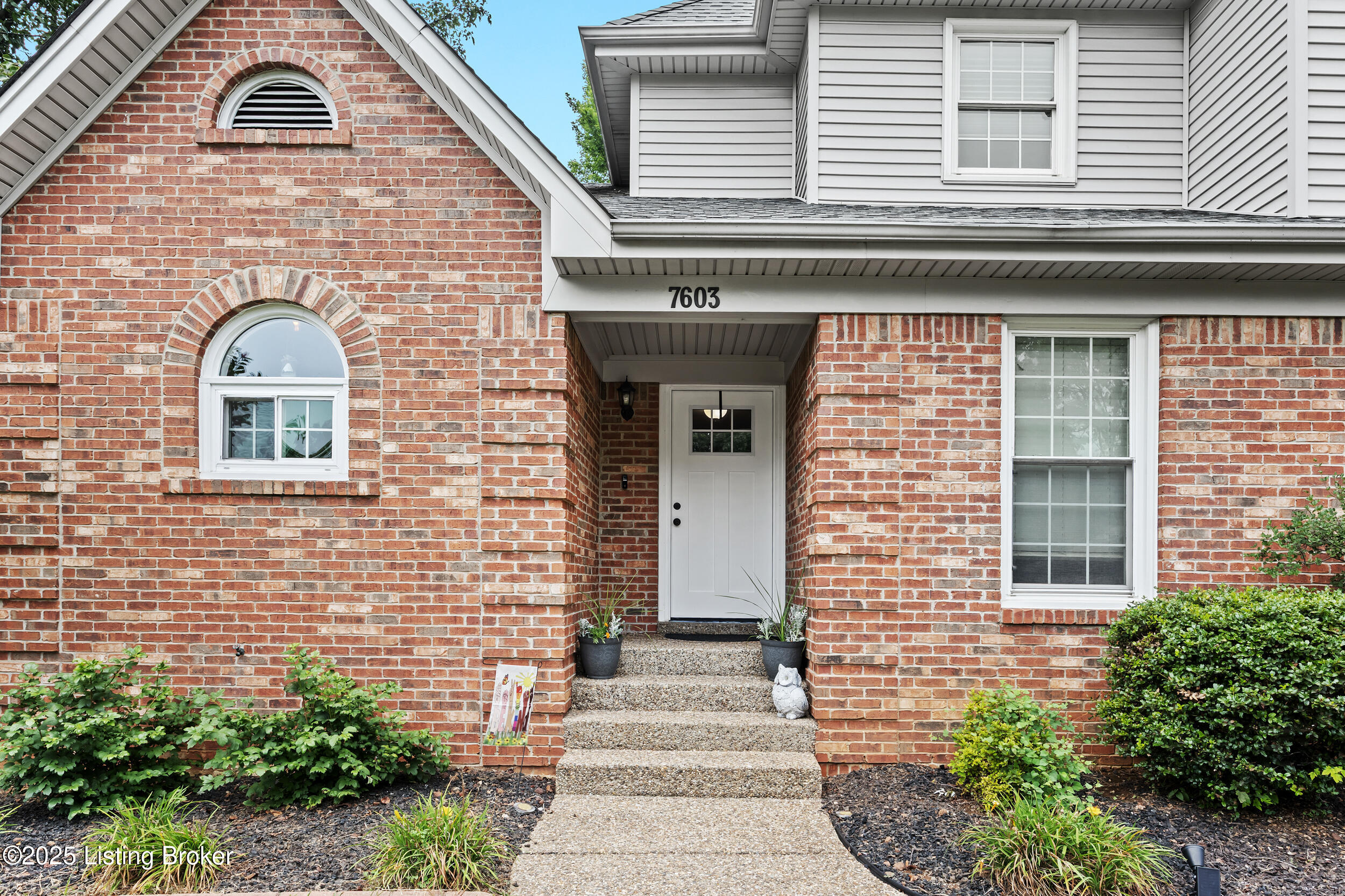 7603 Garden View Ct