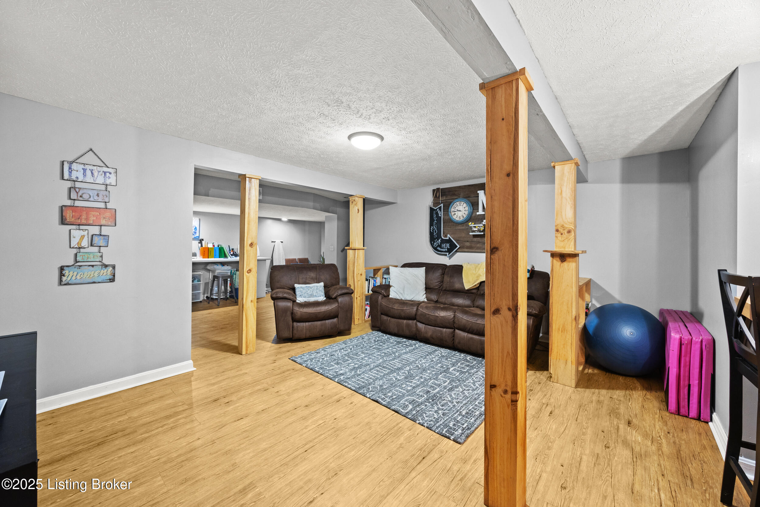 7603 Garden View Ct