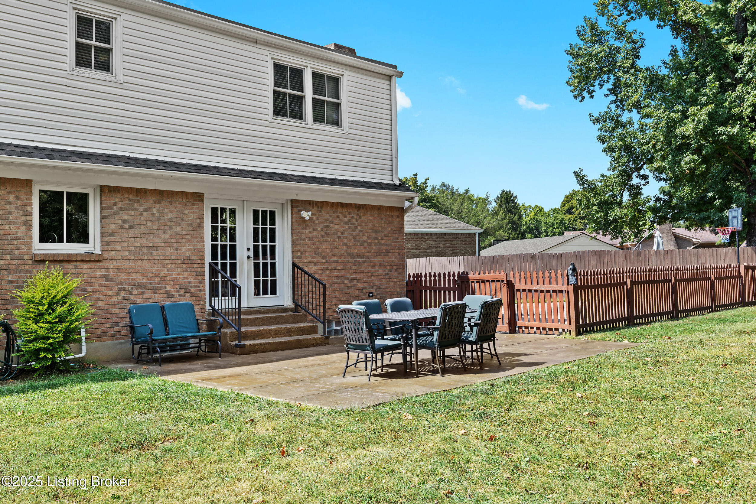 6811 Eastgate Ct