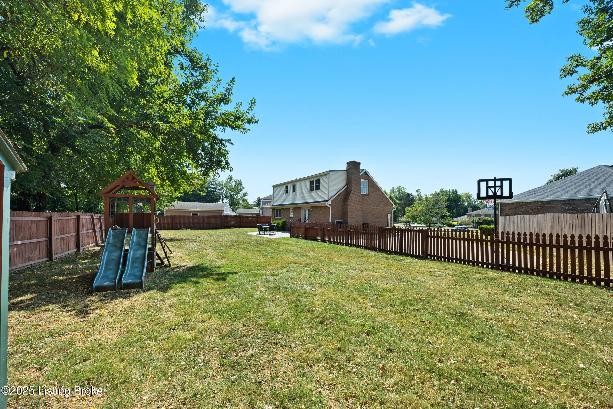 6811 Eastgate Ct