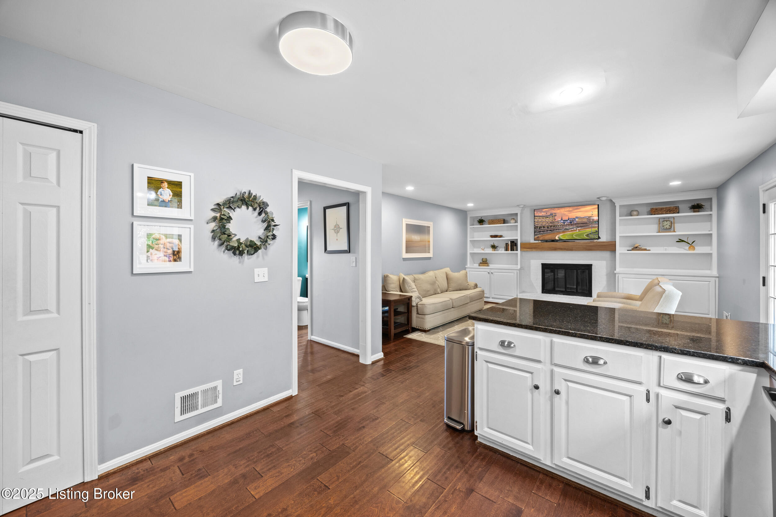 6811 Eastgate Ct