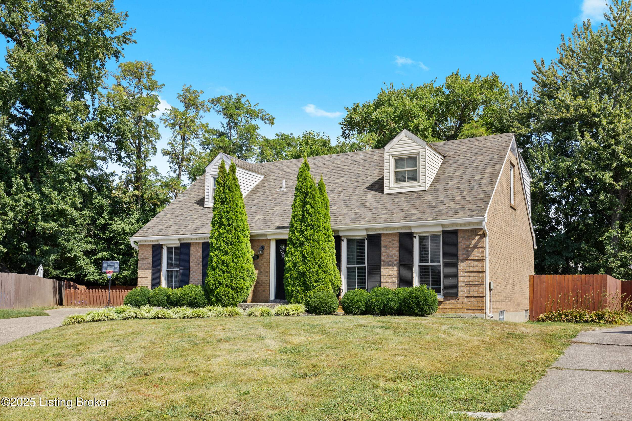 6811 Eastgate Ct