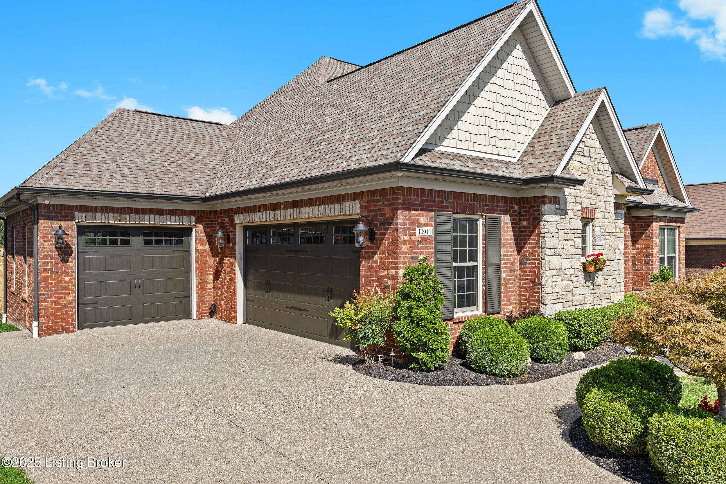 1801 Meremont Ridge Rd