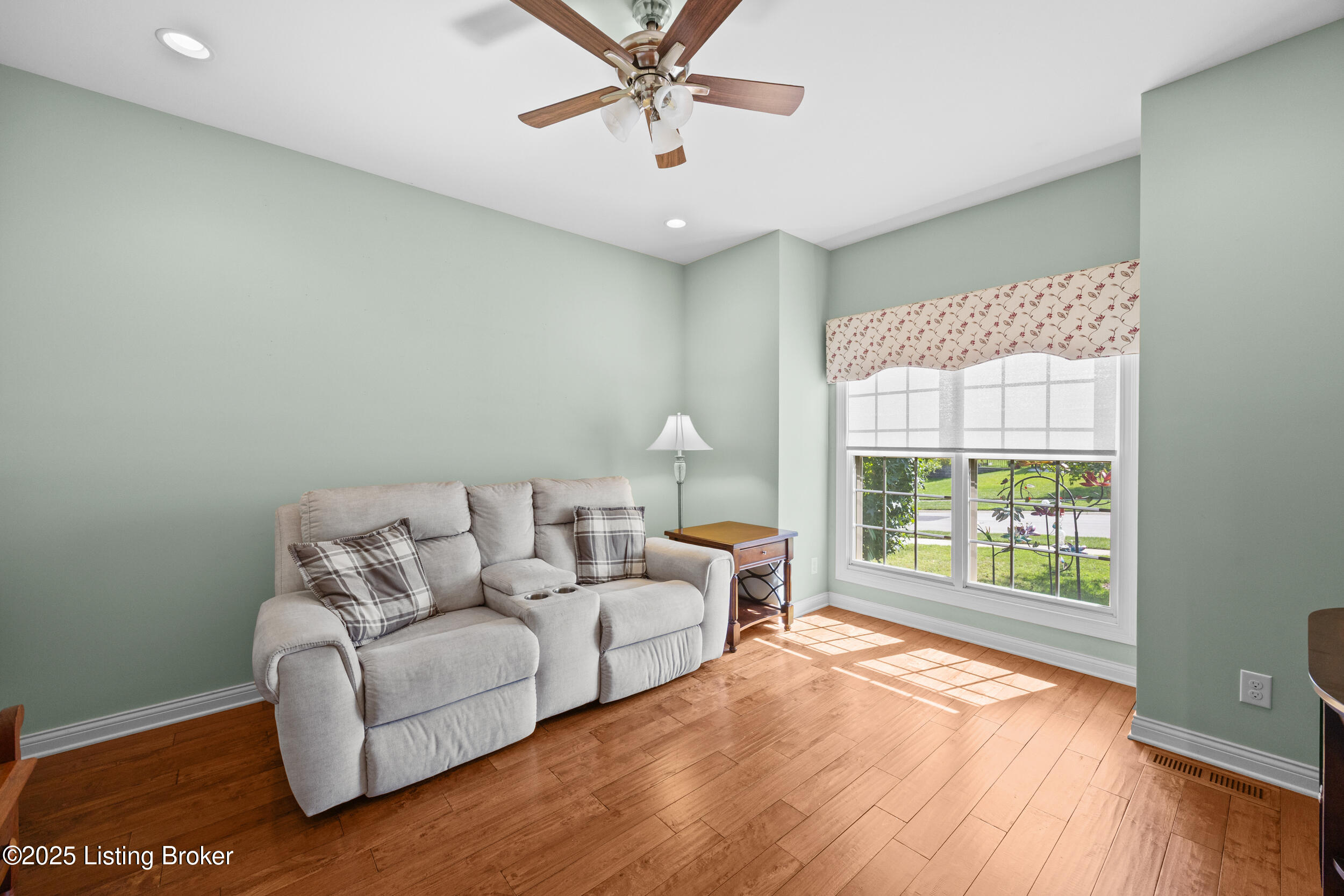 1801 Meremont Ridge Rd