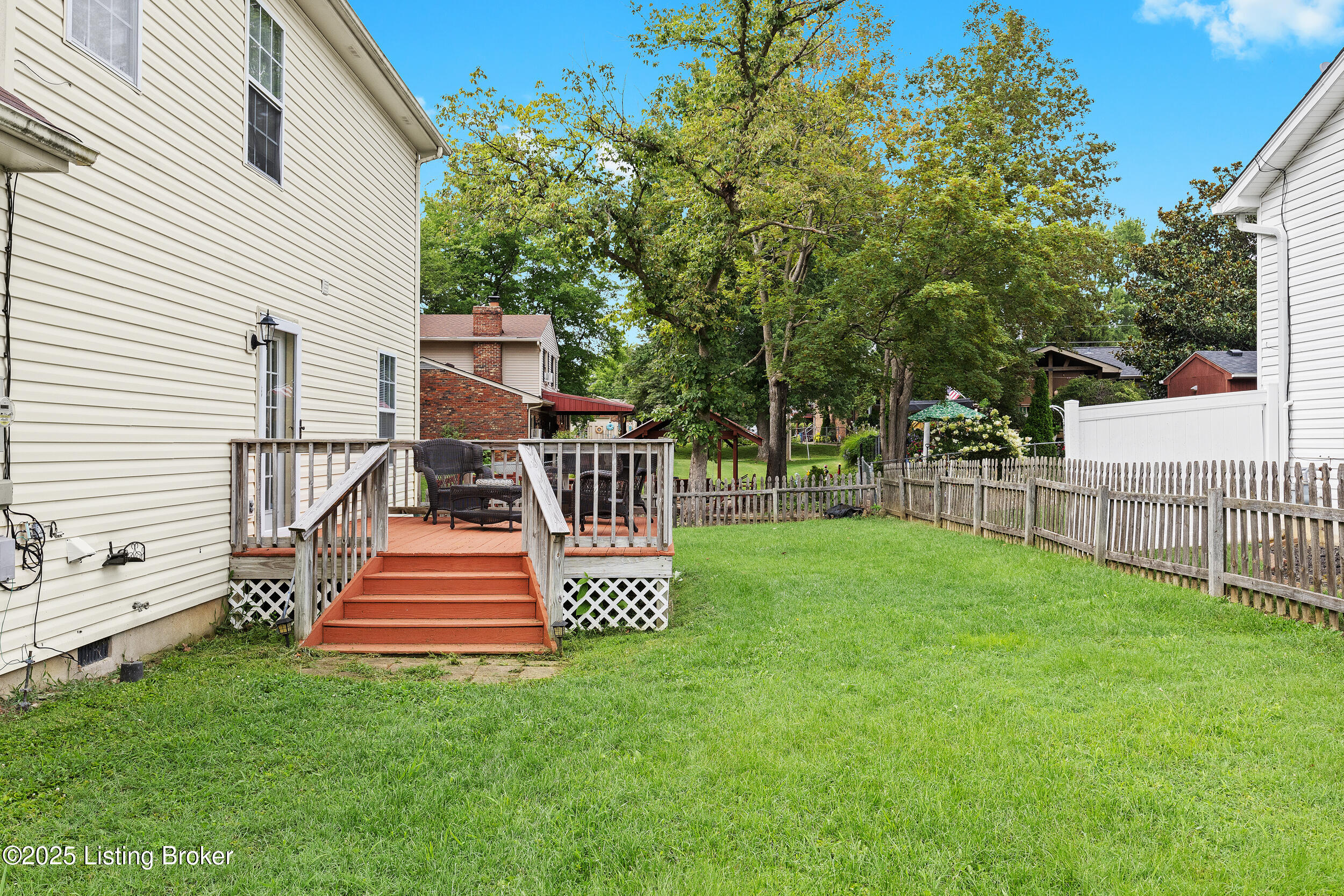 8523 Gregory Way
