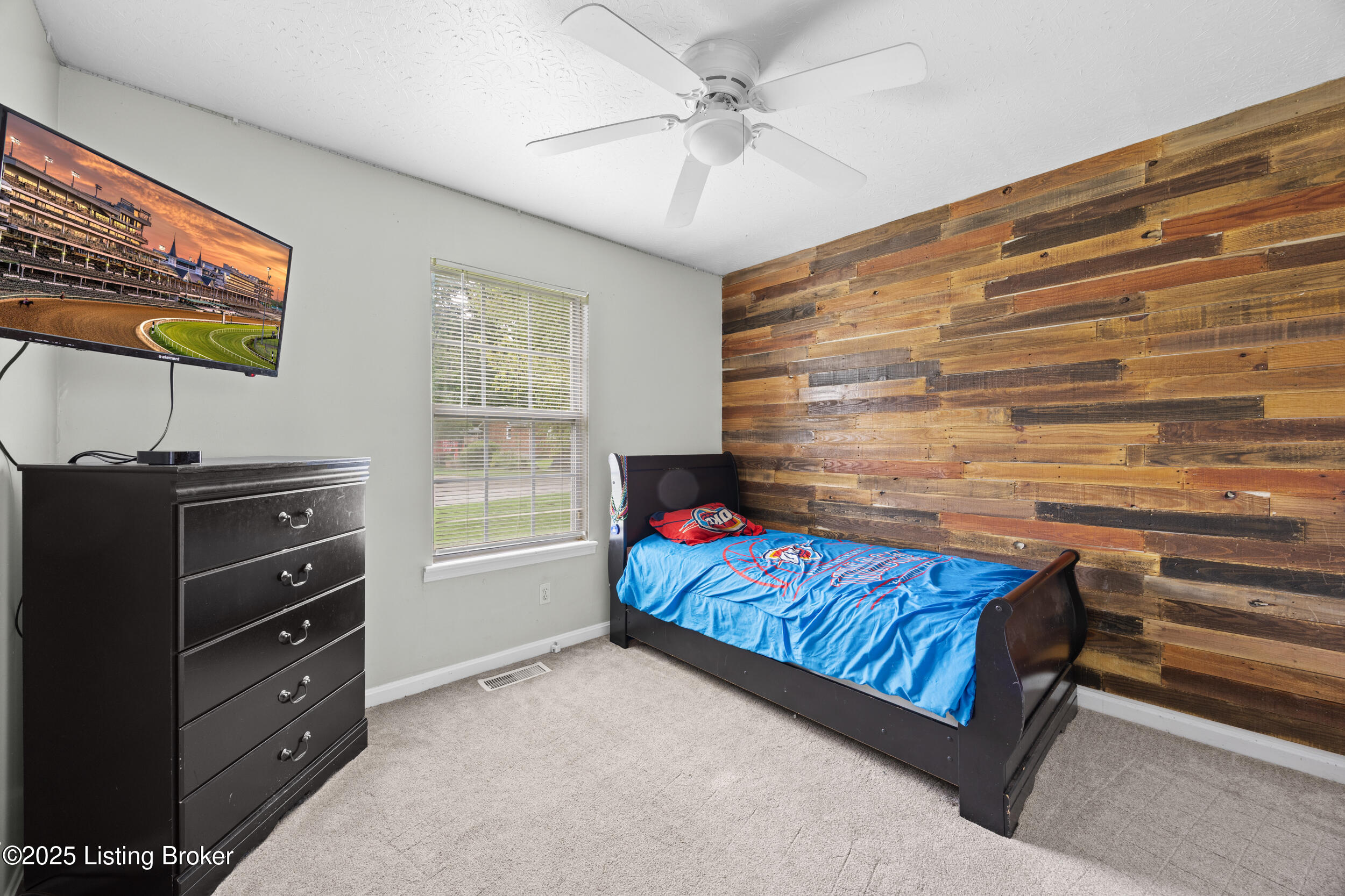 8523 Gregory Way