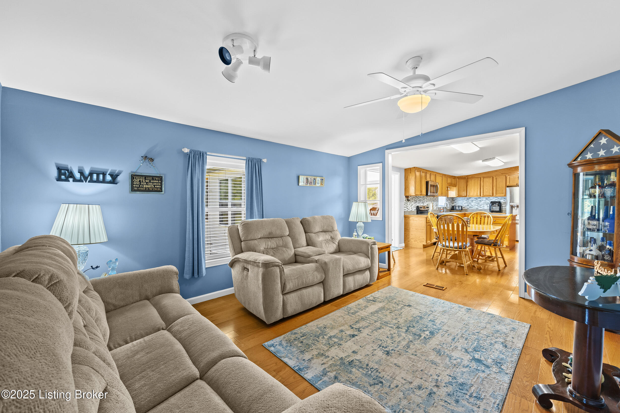 365 Ridgecrest Dr