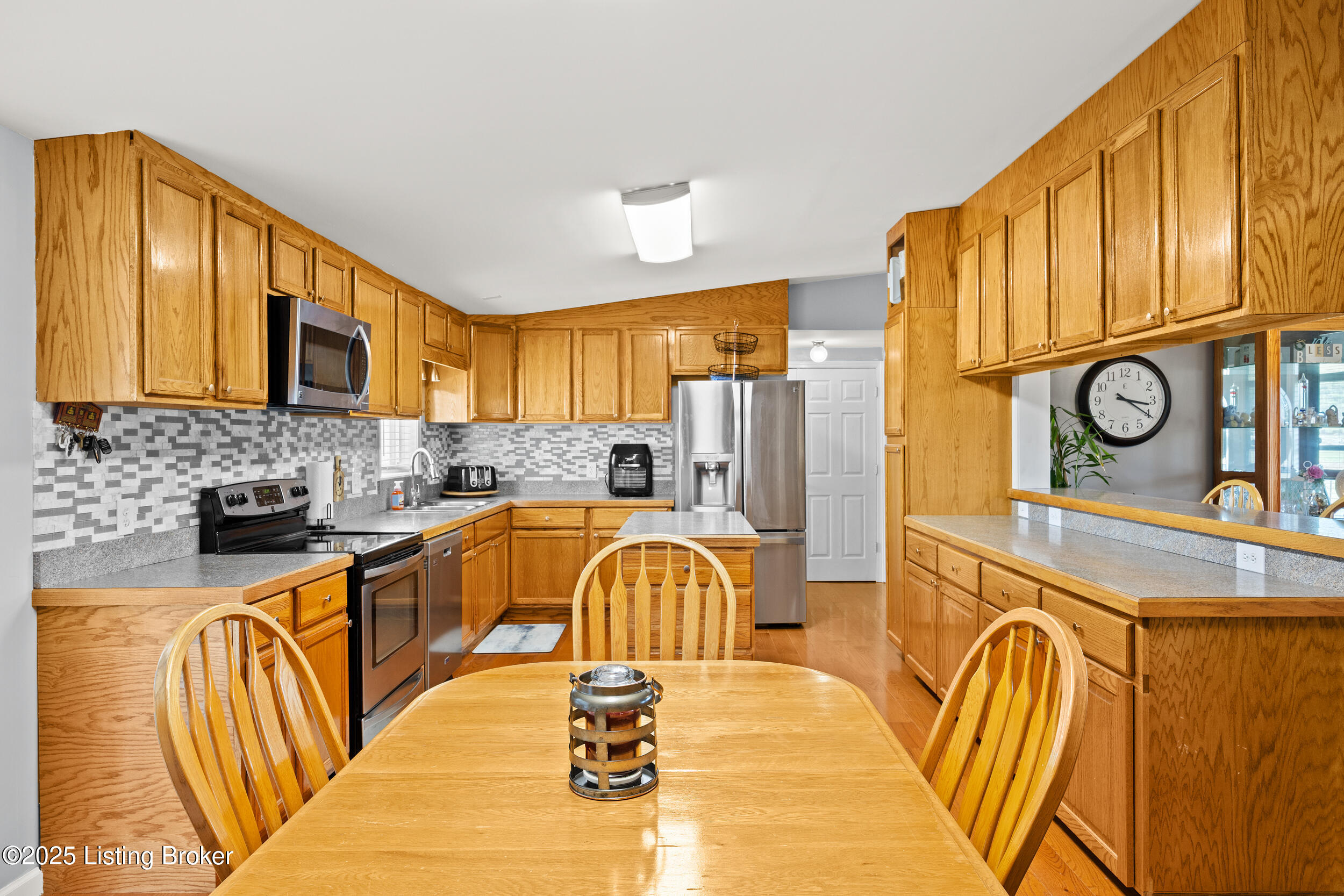 365 Ridgecrest Dr