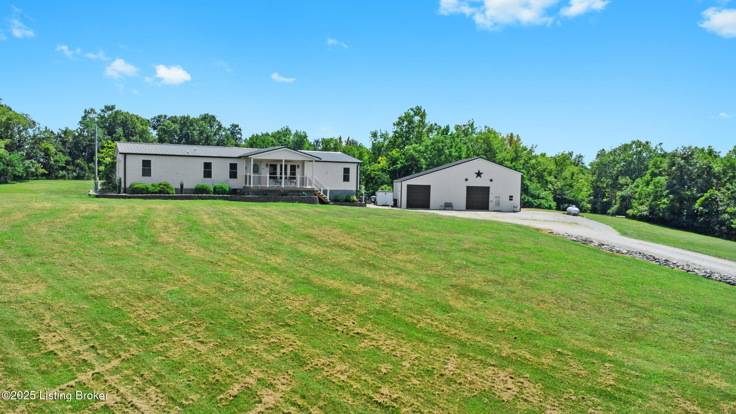 365 Ridgecrest Dr
