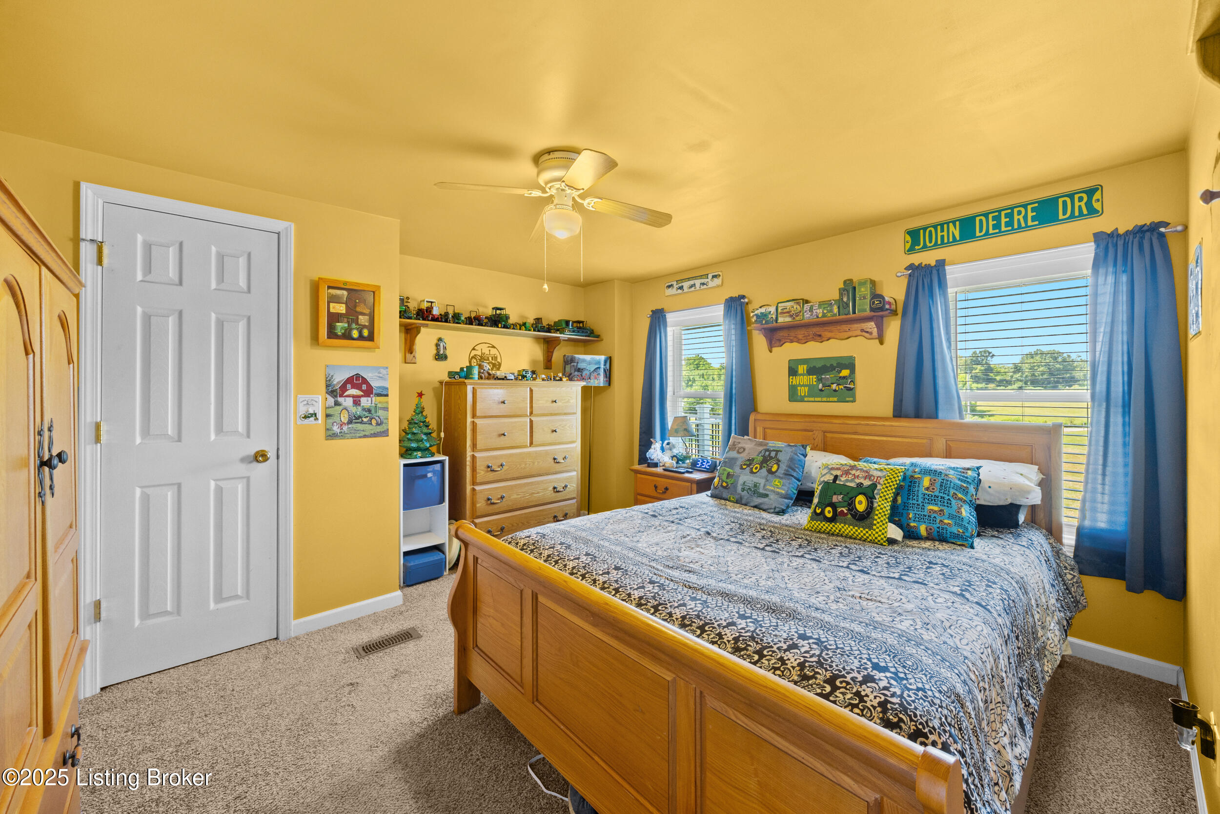 365 Ridgecrest Dr