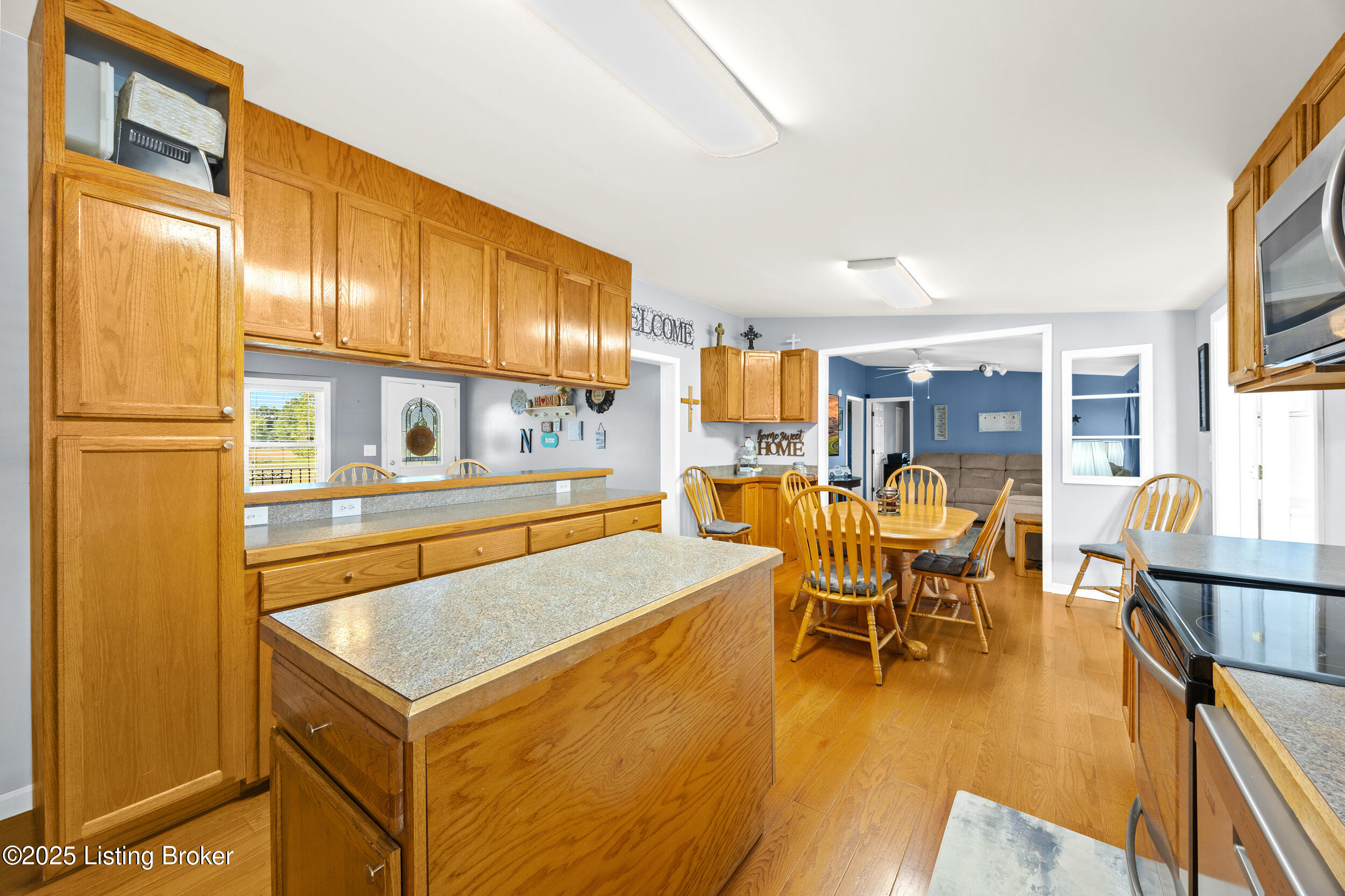 365 Ridgecrest Dr