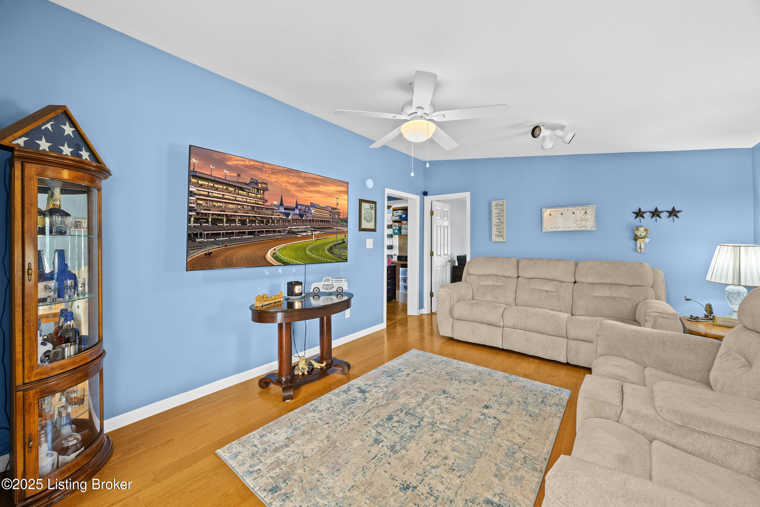 365 Ridgecrest Dr