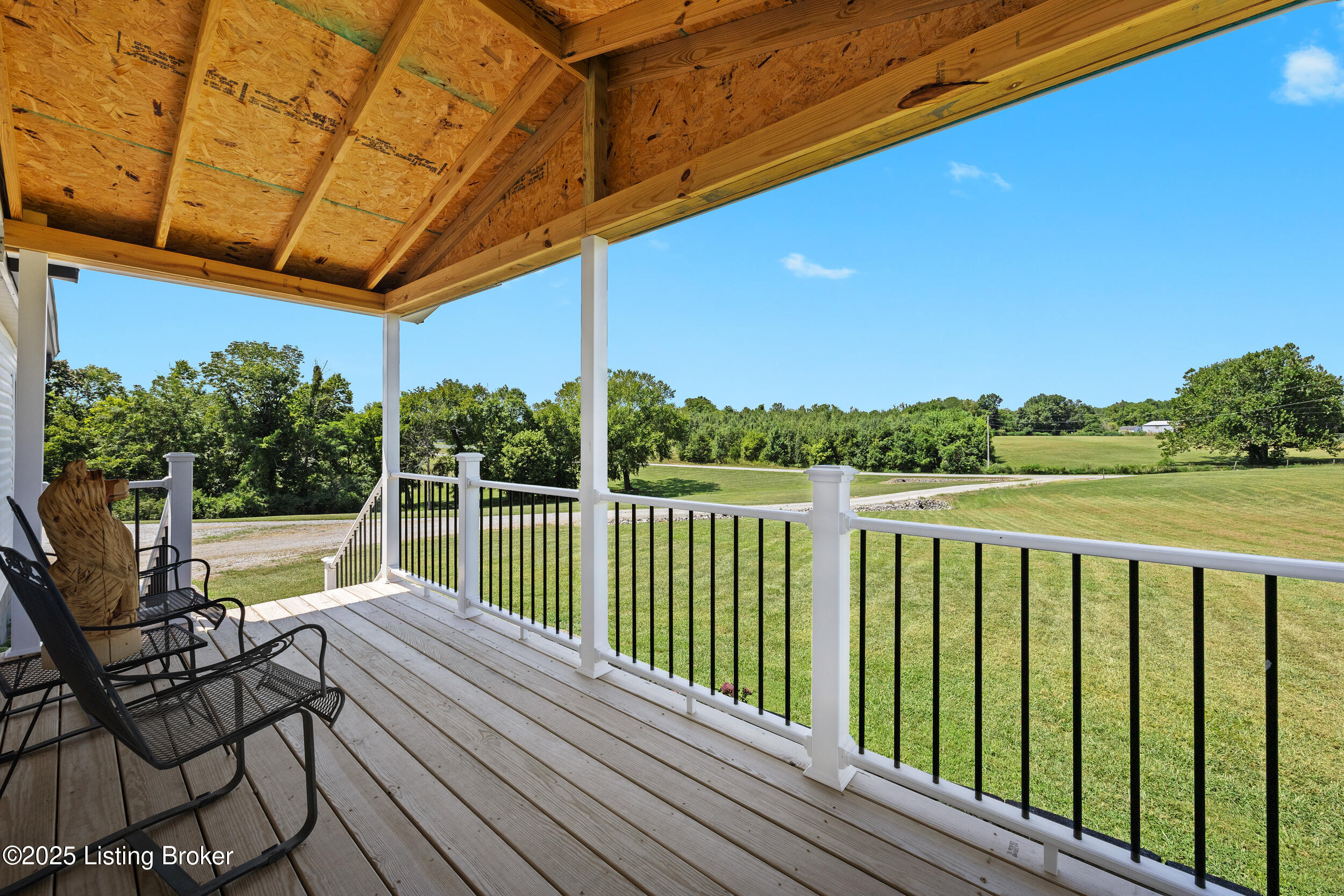 365 Ridgecrest Dr