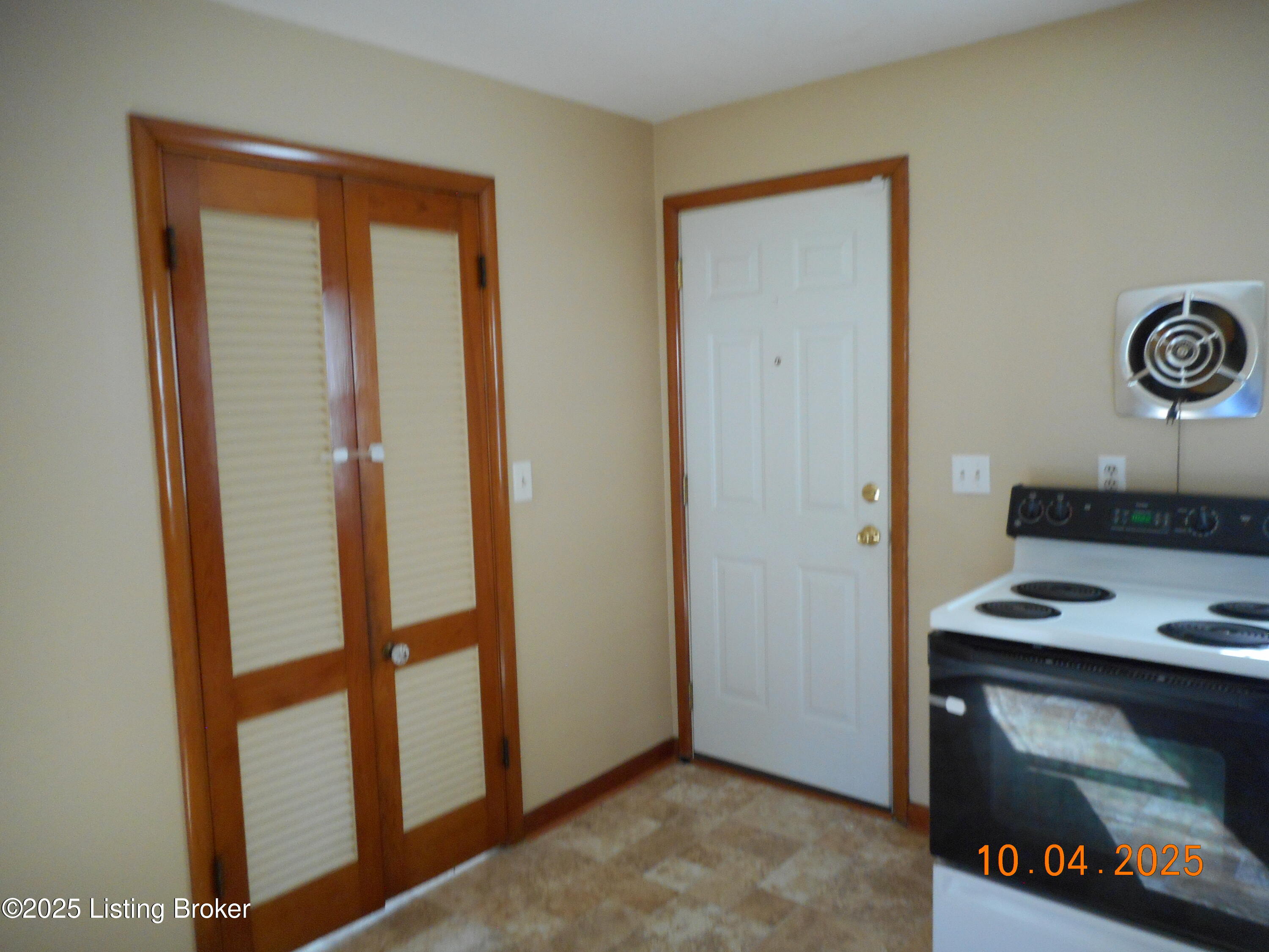 8011 Sherry Lynn Ct
