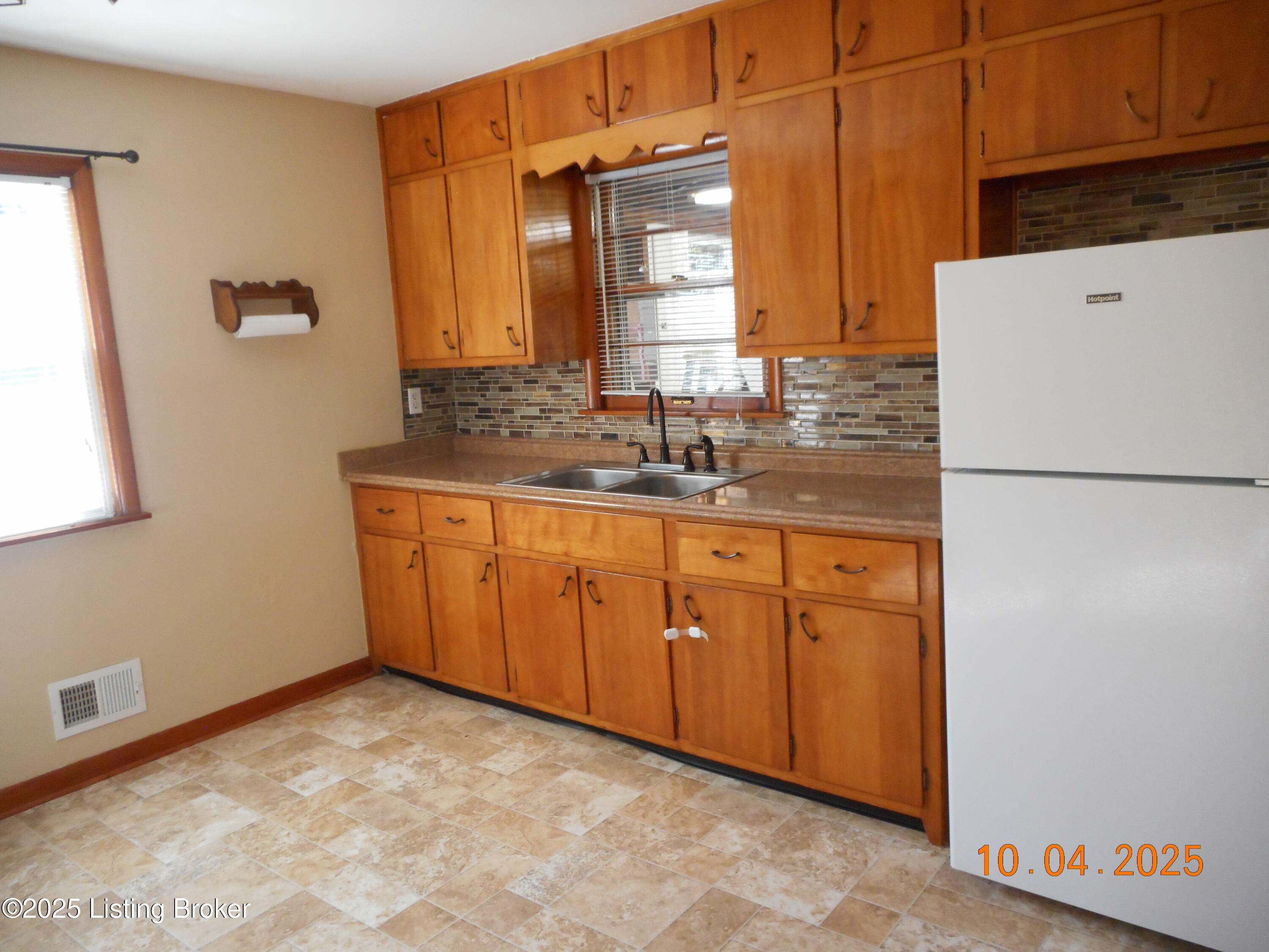 8011 Sherry Lynn Ct