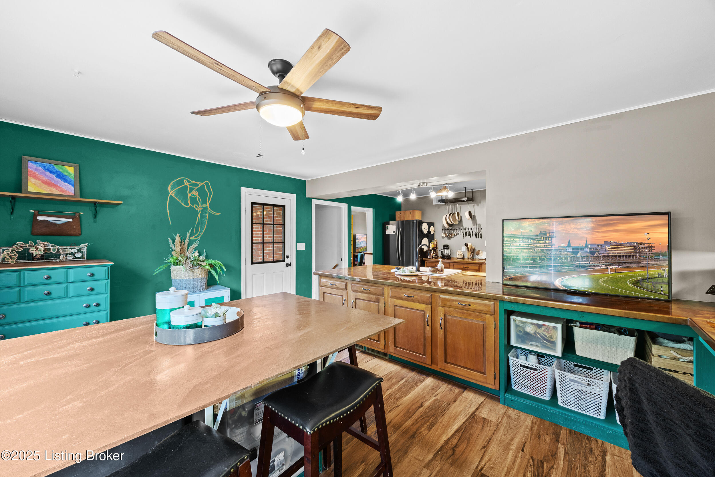 3021 Mid Dale Ln