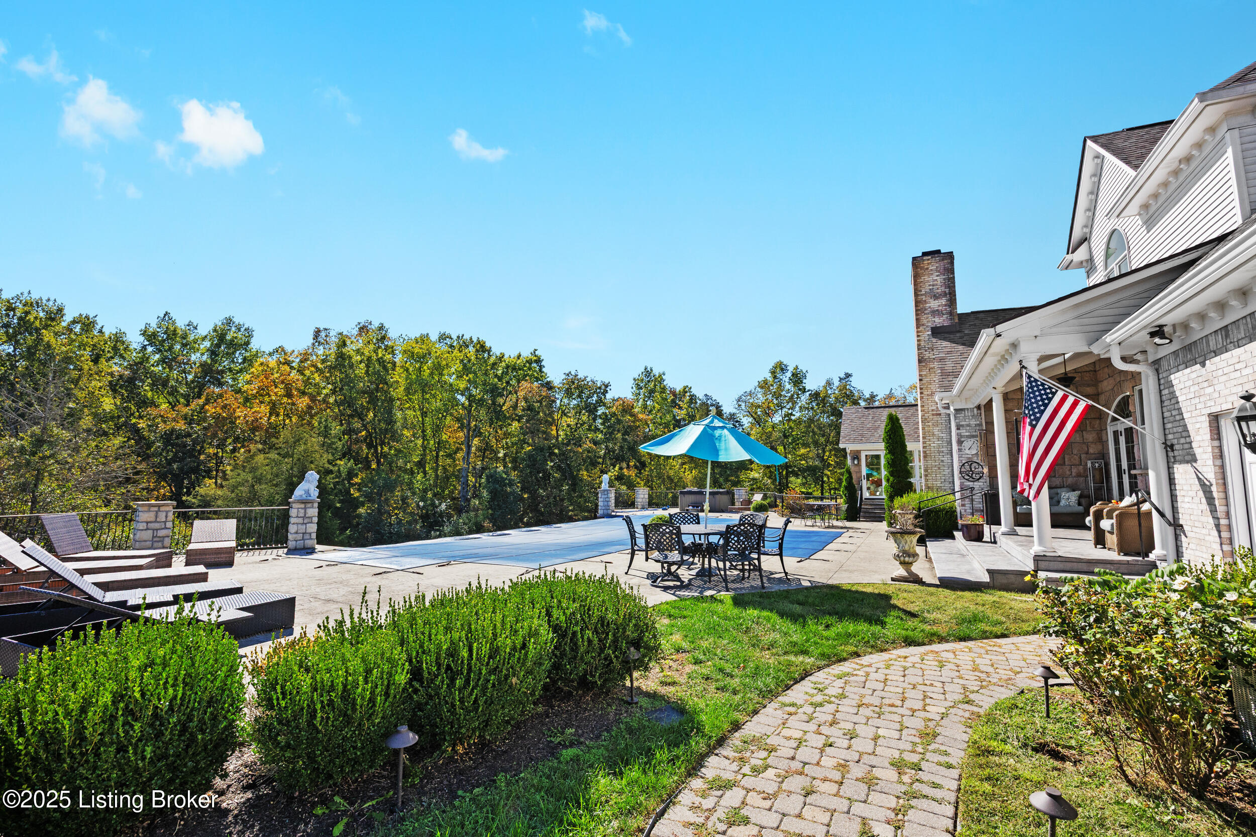 1211 Forest Trail Pl