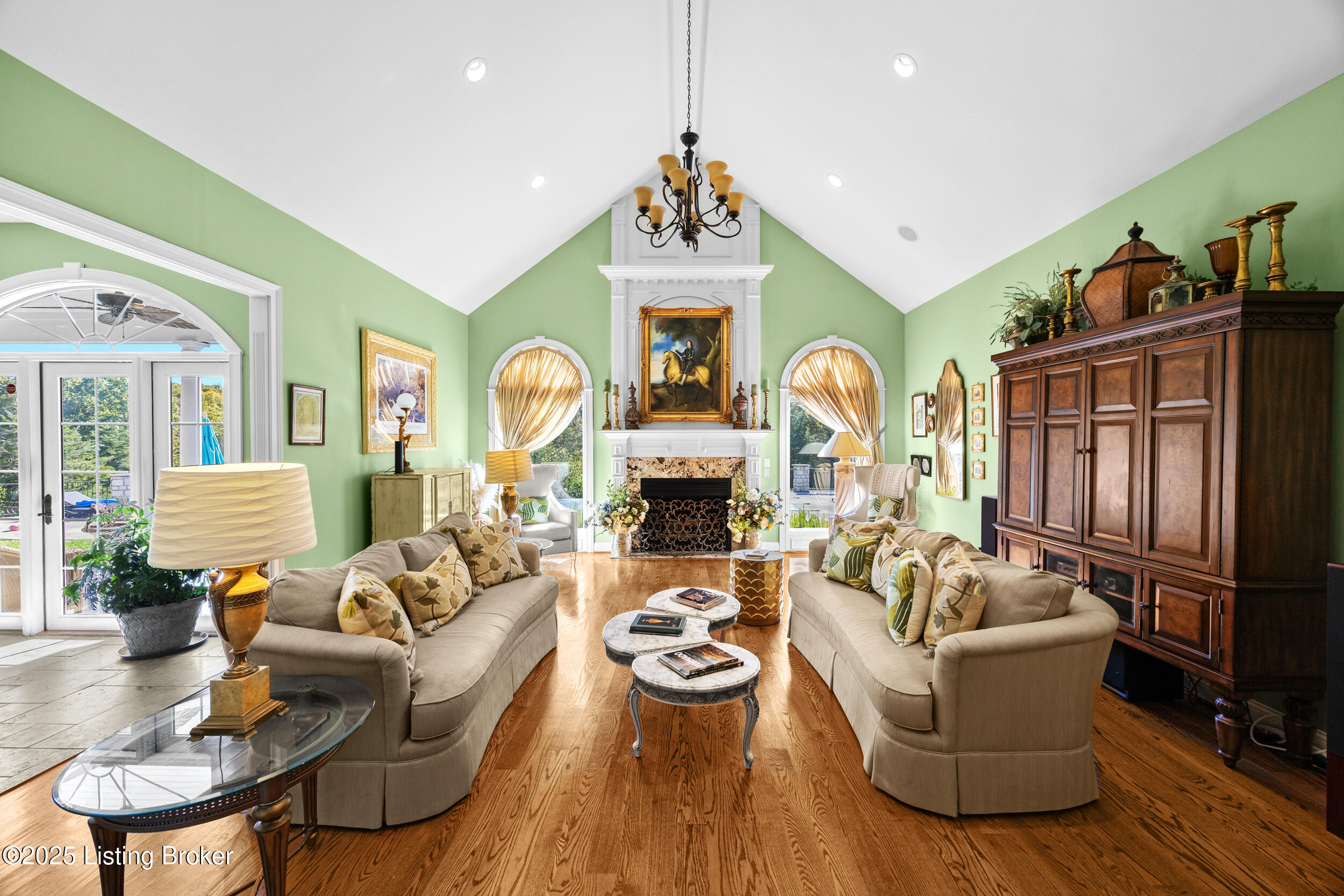 1211 Forest Trail Pl