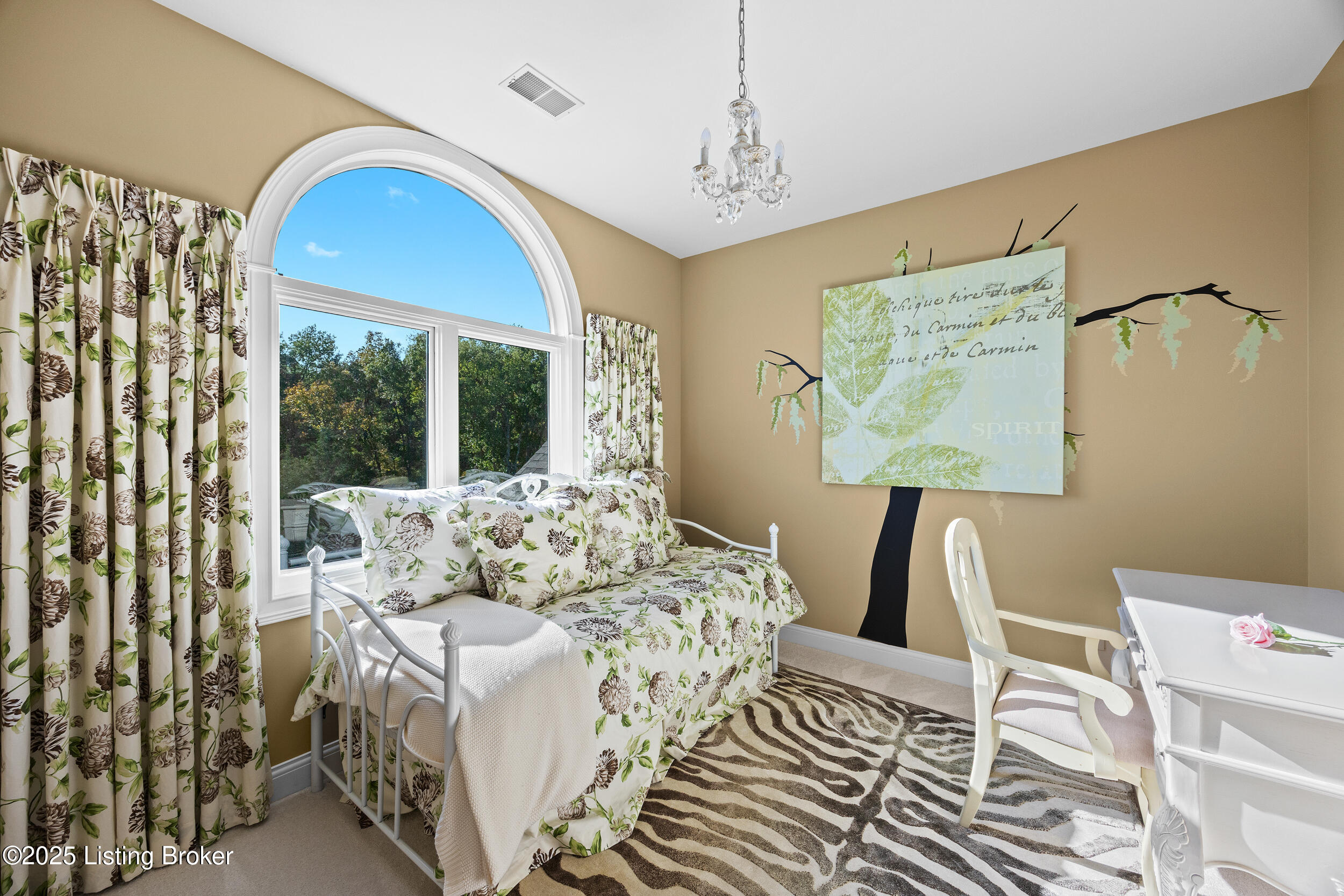 1211 Forest Trail Pl