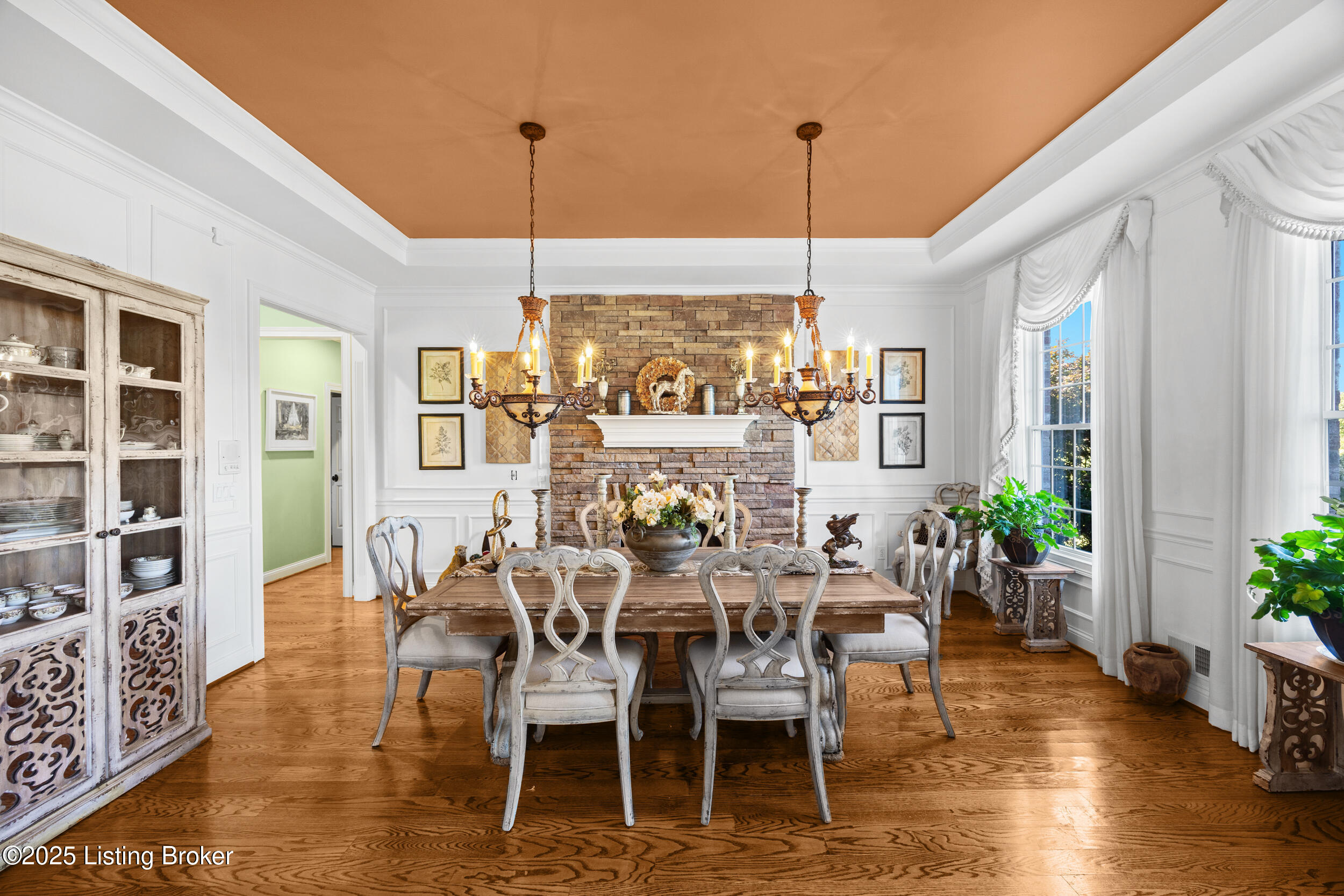 1211 Forest Trail Pl