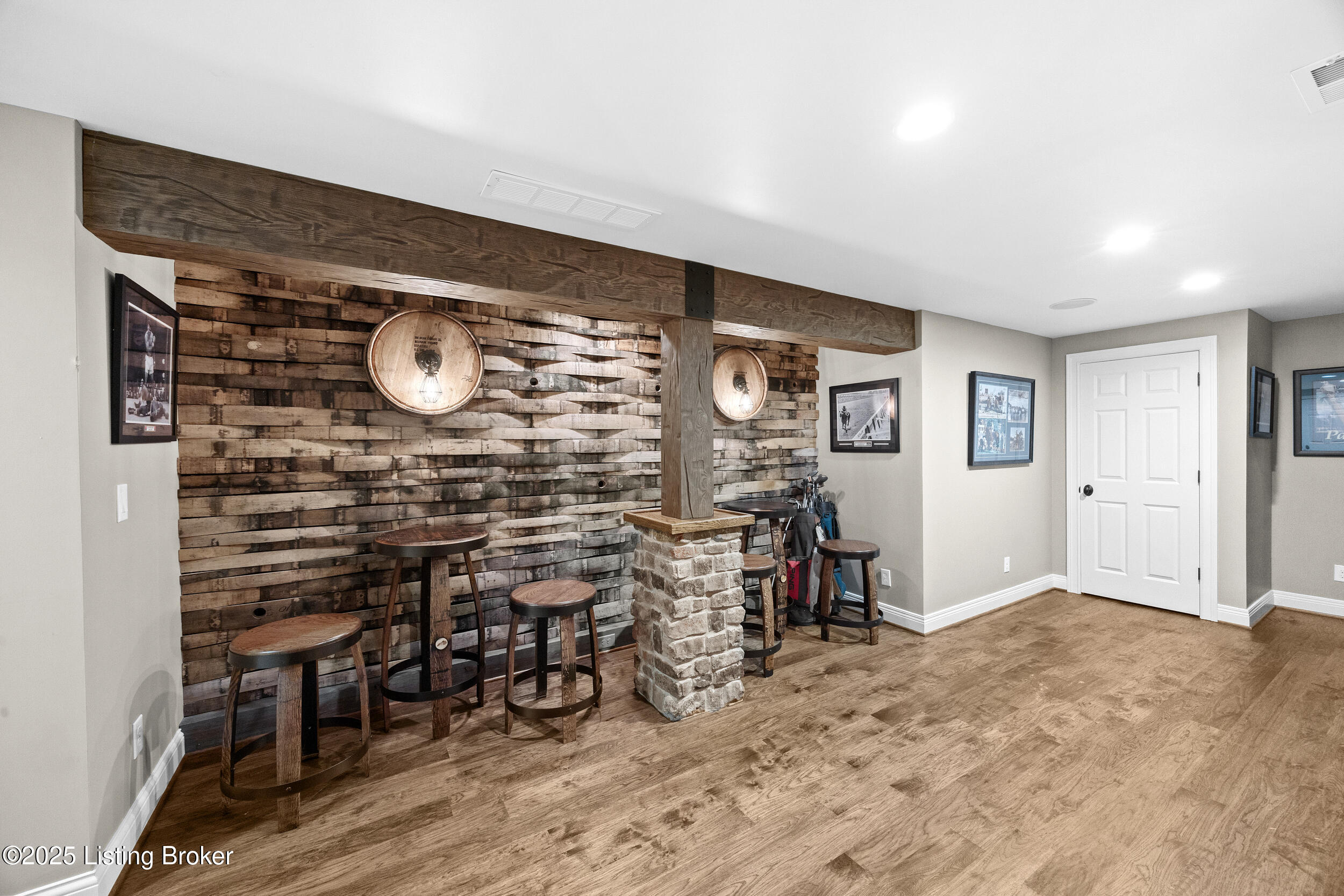 1211 Forest Trail Pl