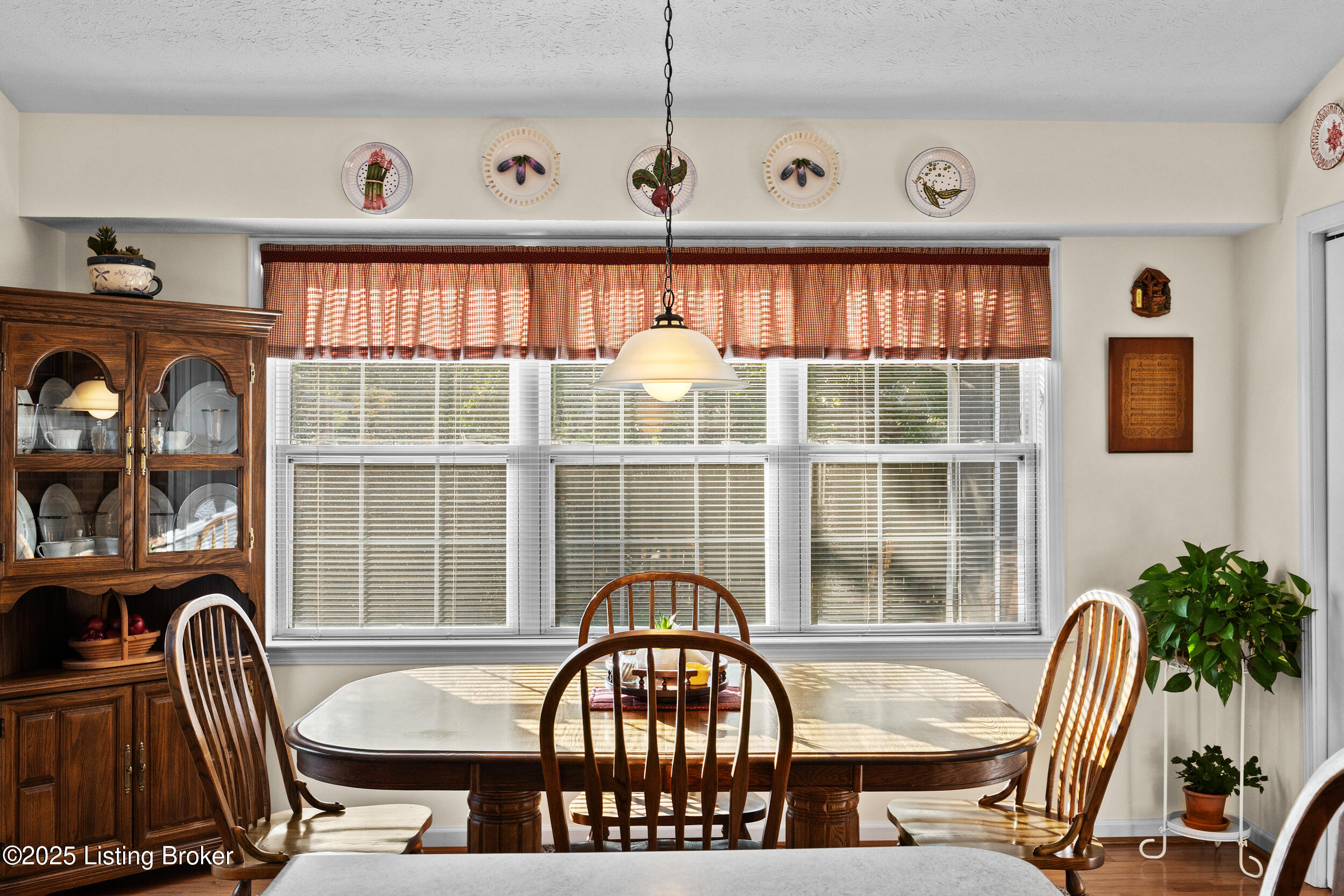 9111 Blowing Tree Rd