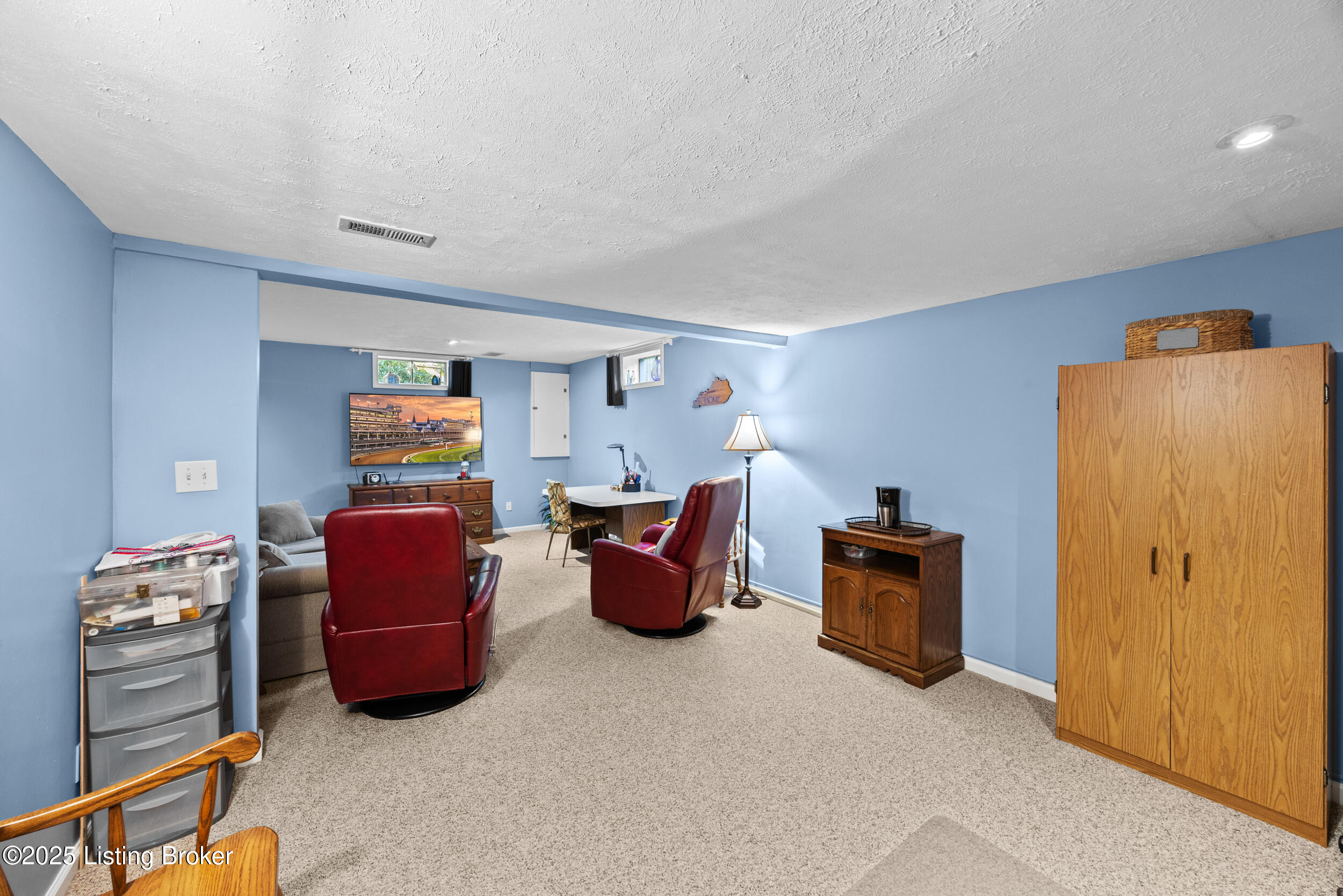 9111 Blowing Tree Rd