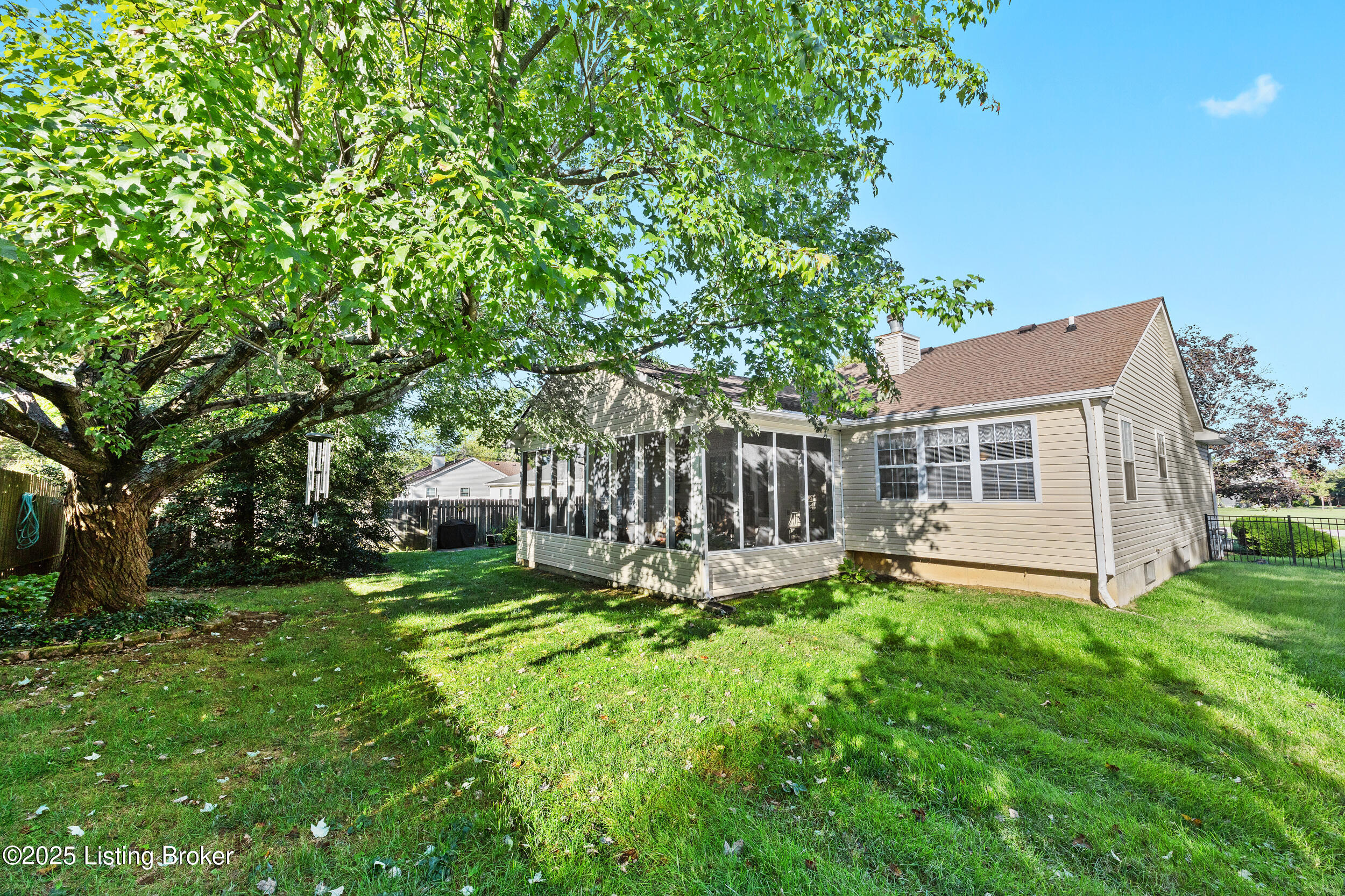 9111 Blowing Tree Rd