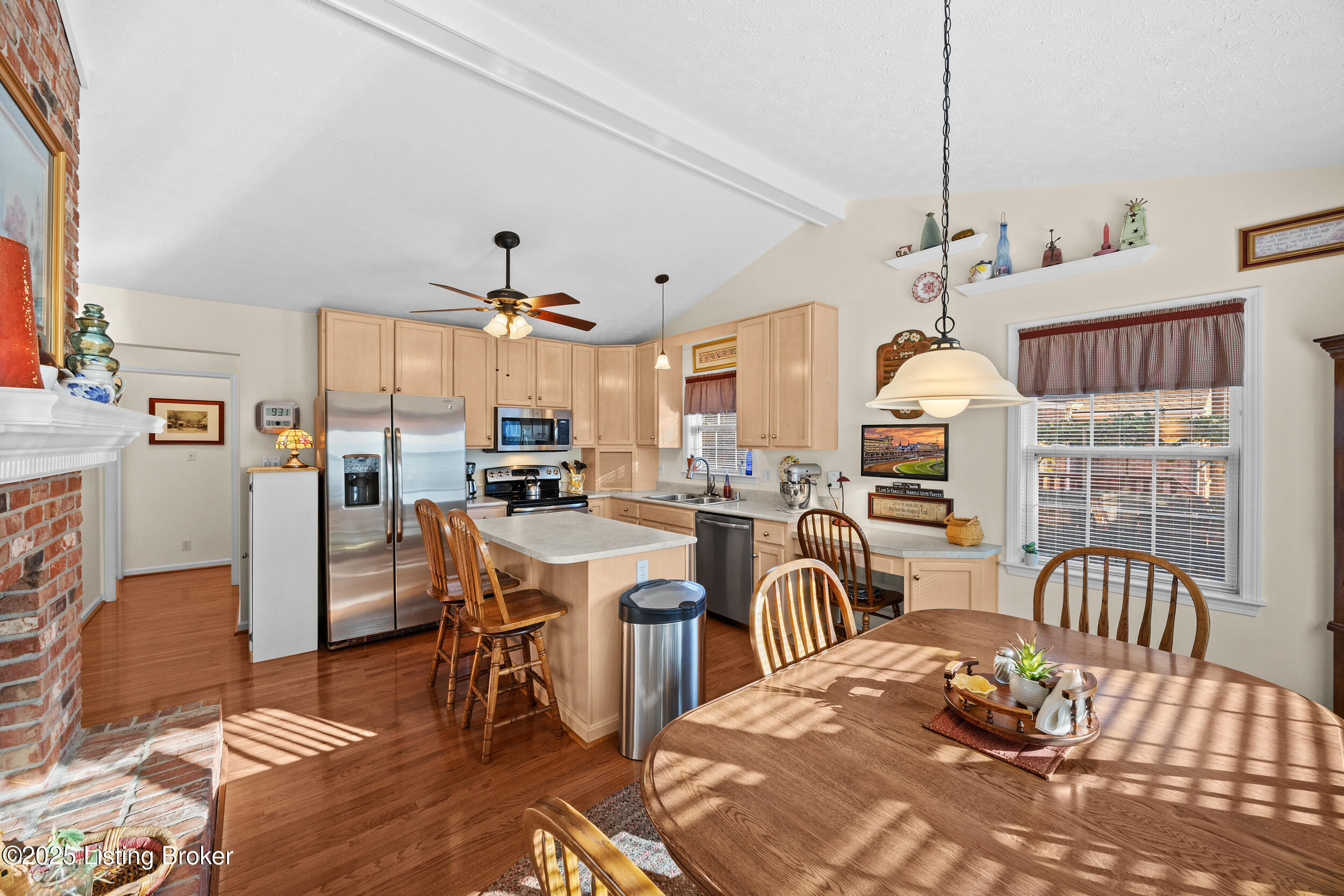 9111 Blowing Tree Rd